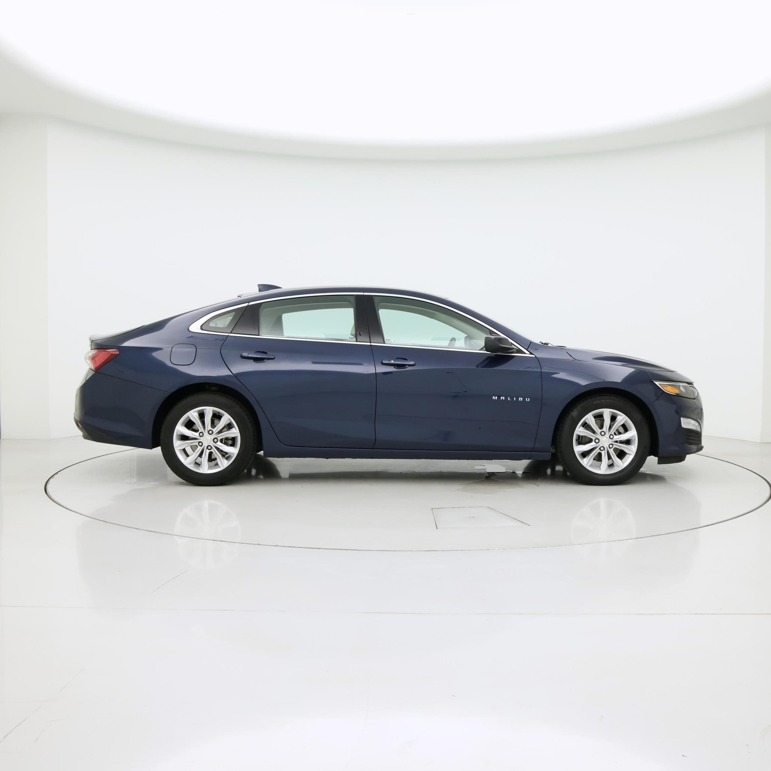 Thumbnail: 2021 Chevrolet Malibu - 7