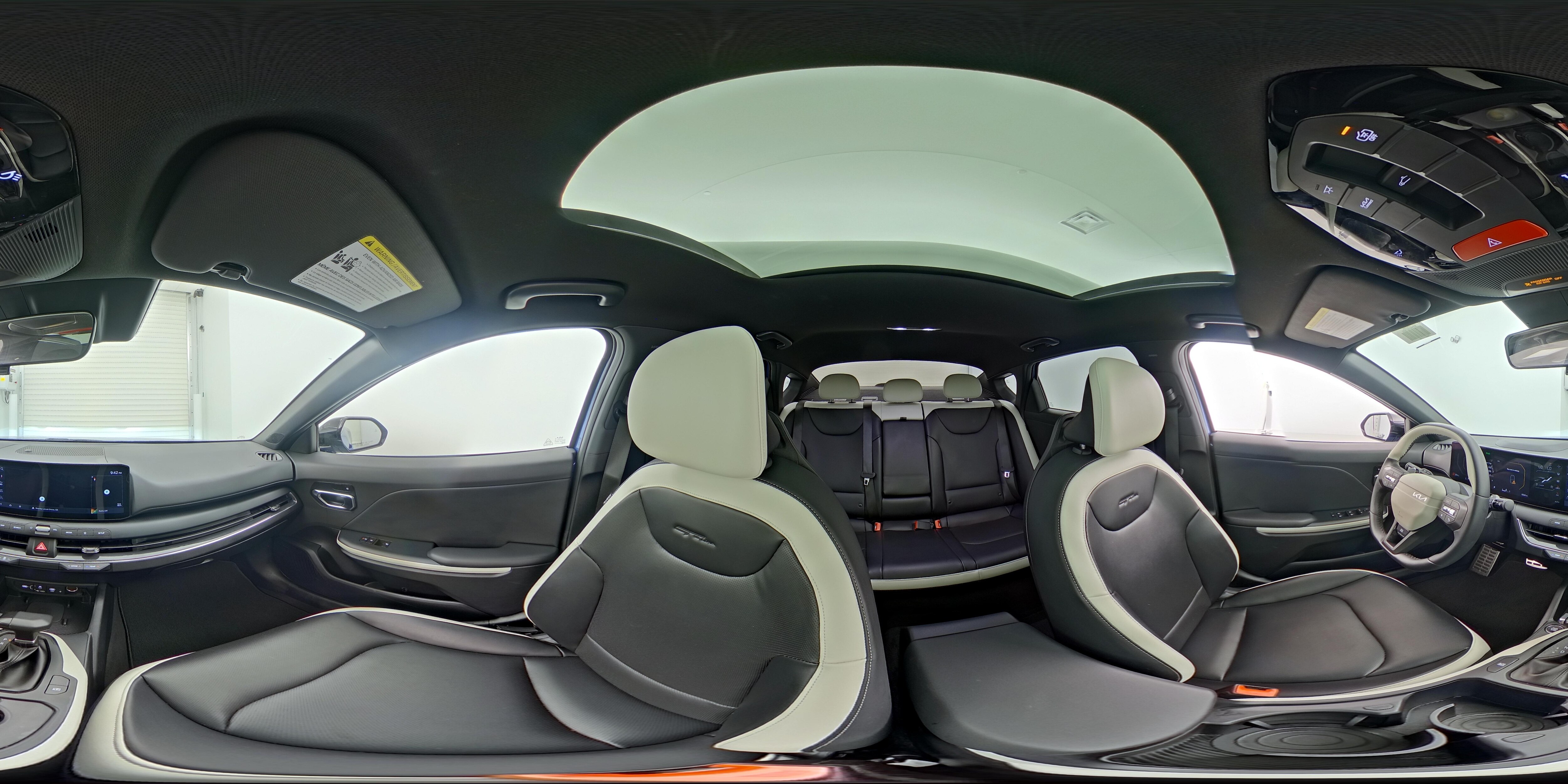 2025 Kia K4 GT-Line Turbo - Photo 27