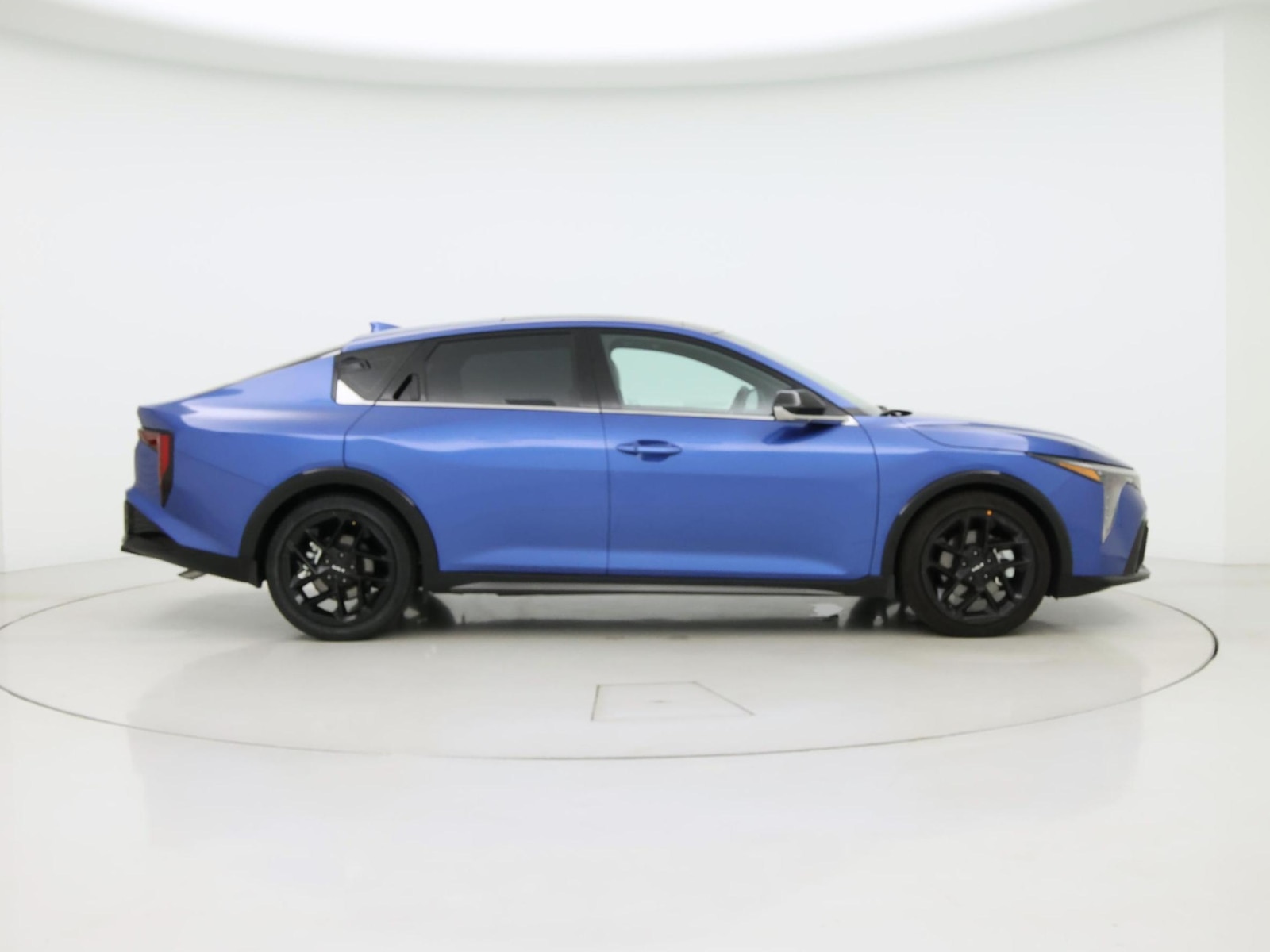 2025 Kia K4 GT-Line Turbo - Photo 8
