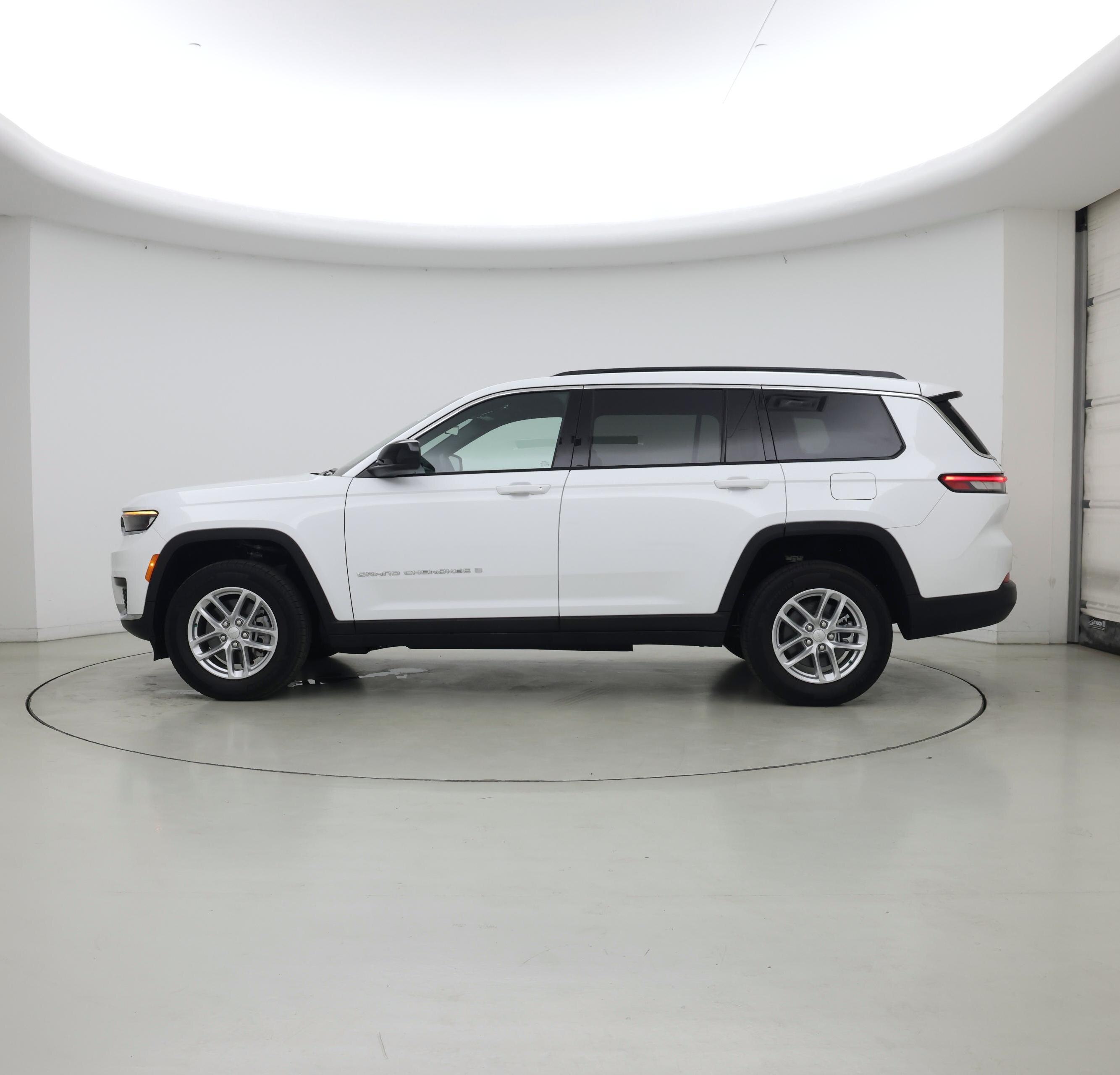 Thumbnail: 2025 Jeep Grand Cherokee L - 3