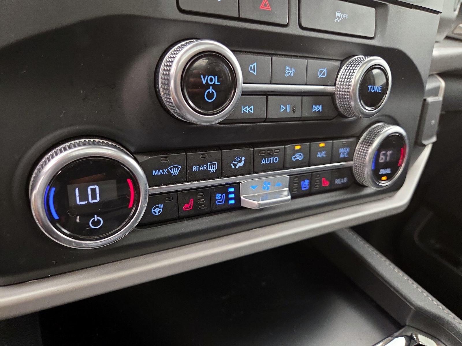 2023 Ford Expedition XLT - Photo 18