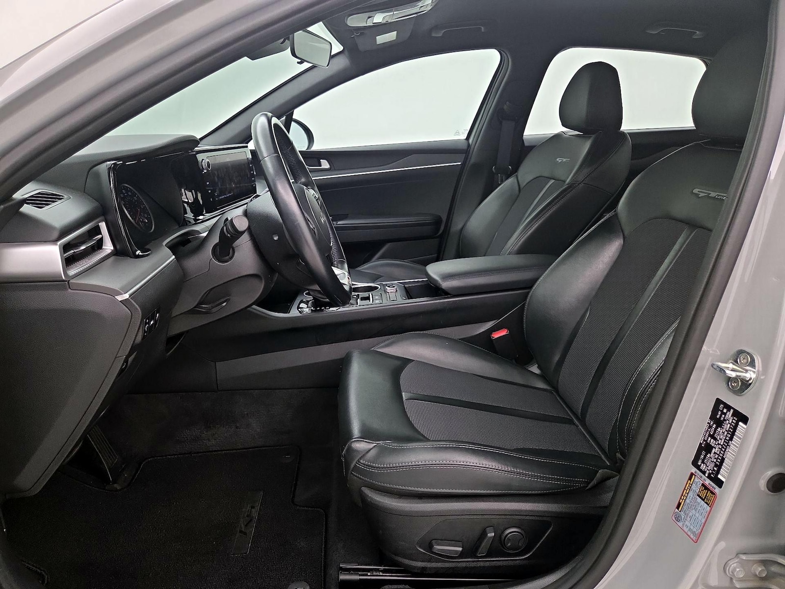 Power Seat(s) & Side Airbags