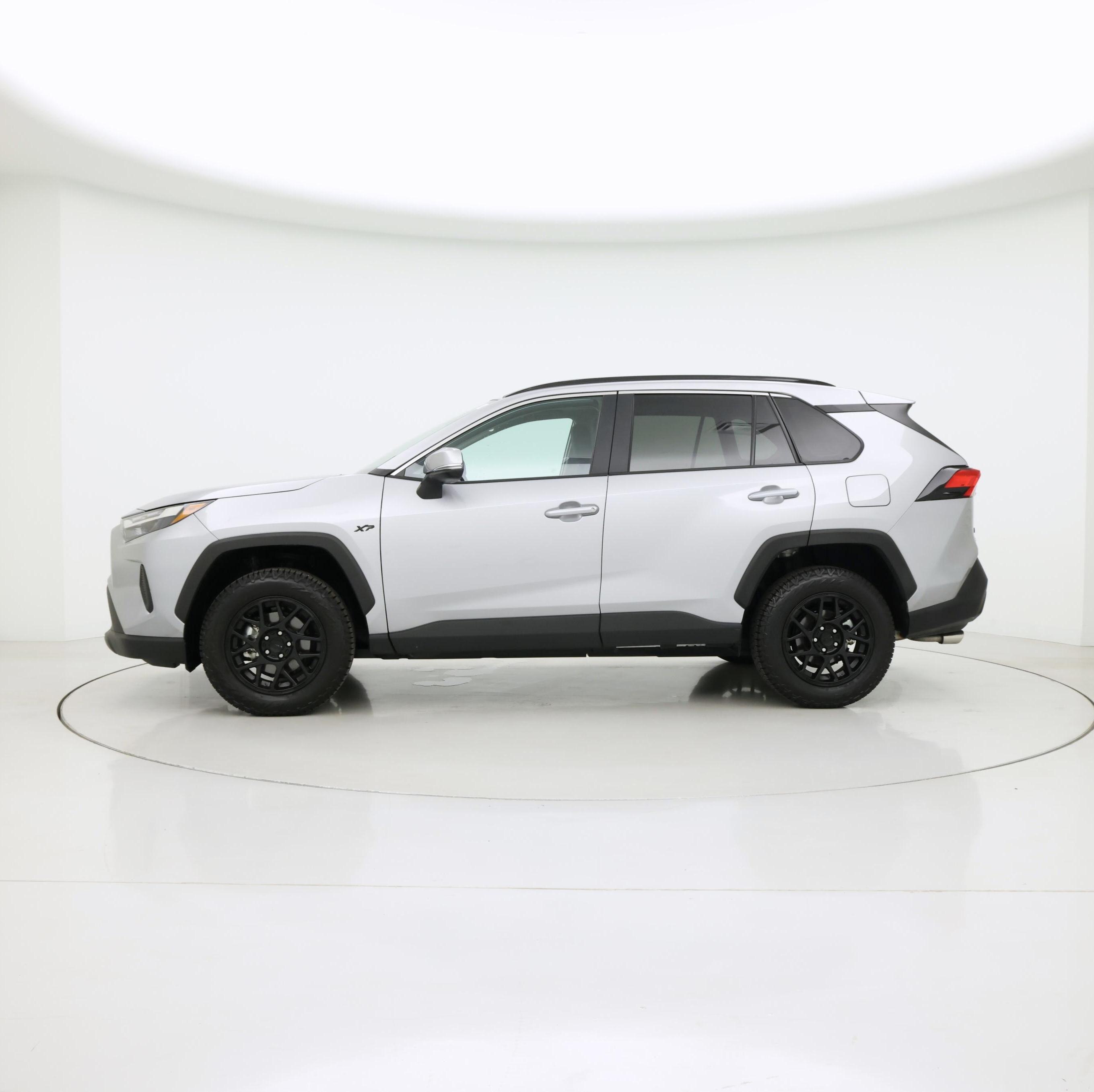 Thumbnail: 2025 Toyota RAV4 - 3