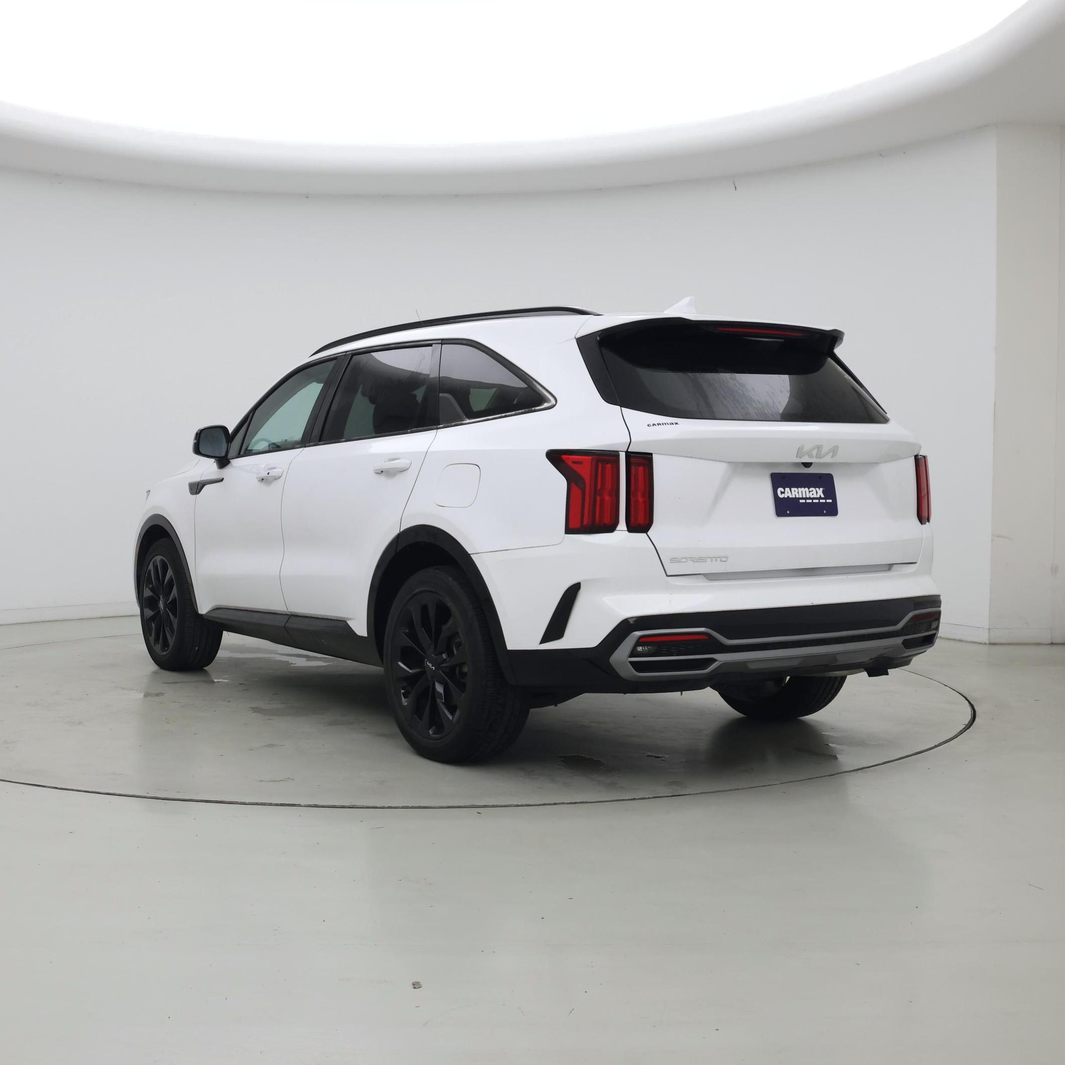 Thumbnail: 2023 Kia Sorento - 2