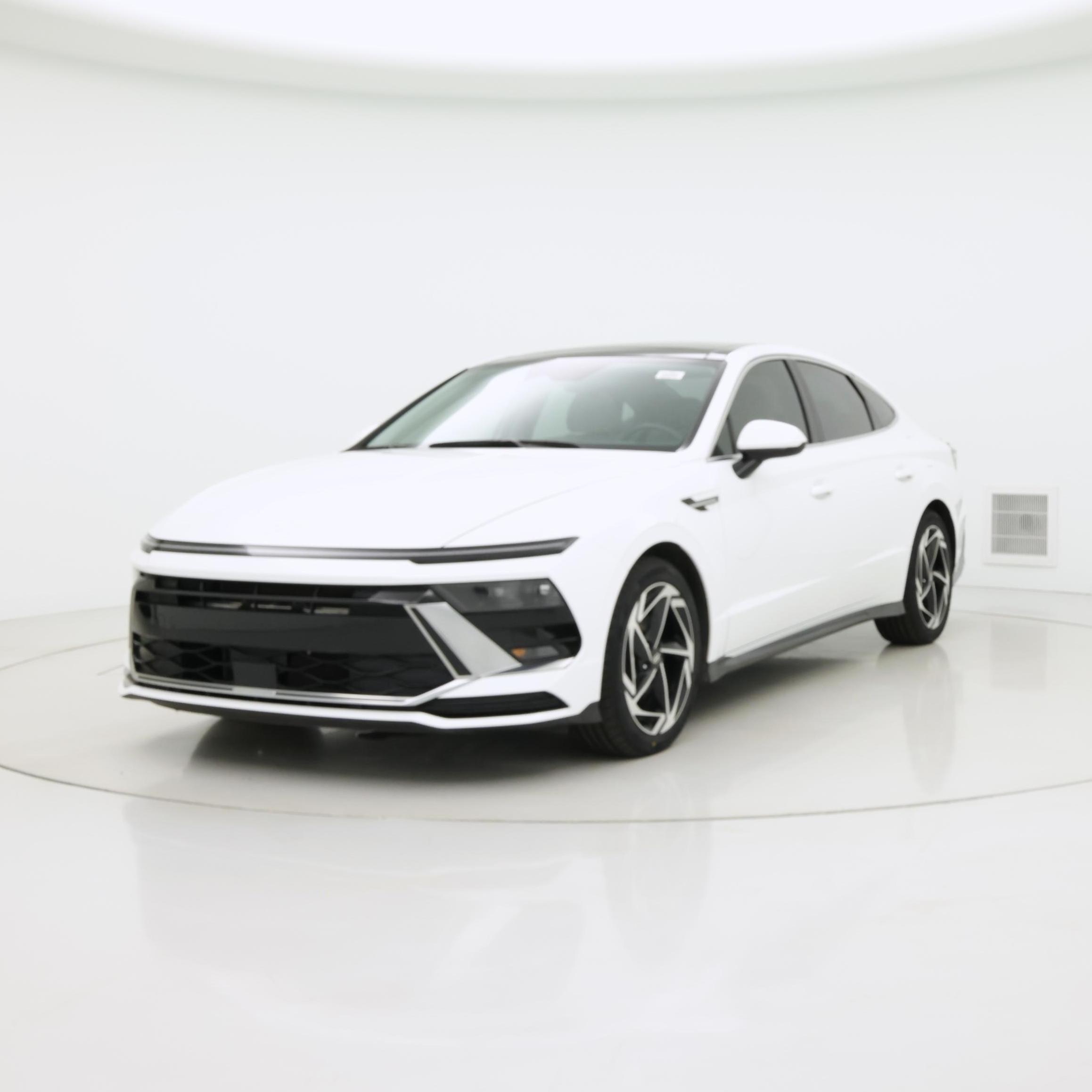 Thumbnail: 2024 Hyundai Sonata - 4
