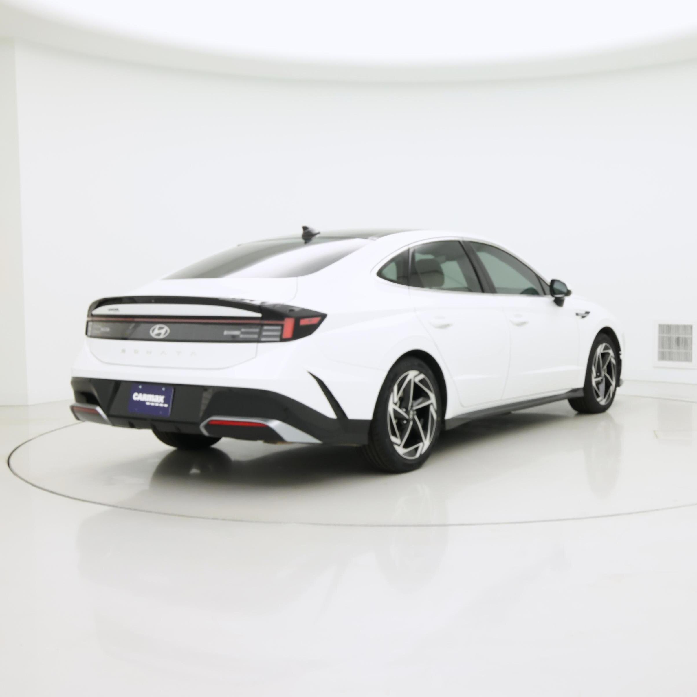 Thumbnail: 2024 Hyundai Sonata - 8