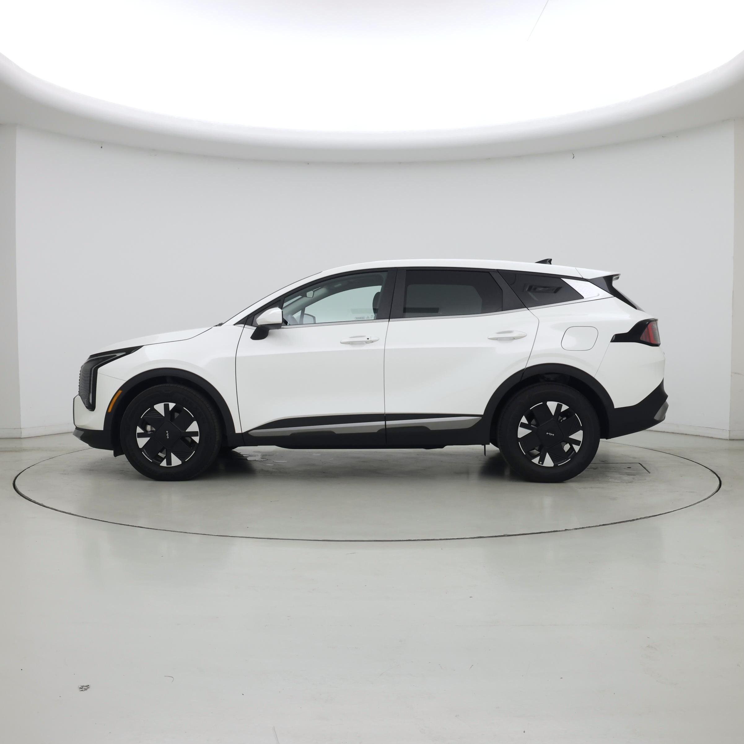 Thumbnail: 2026 Kia Sportage - 3