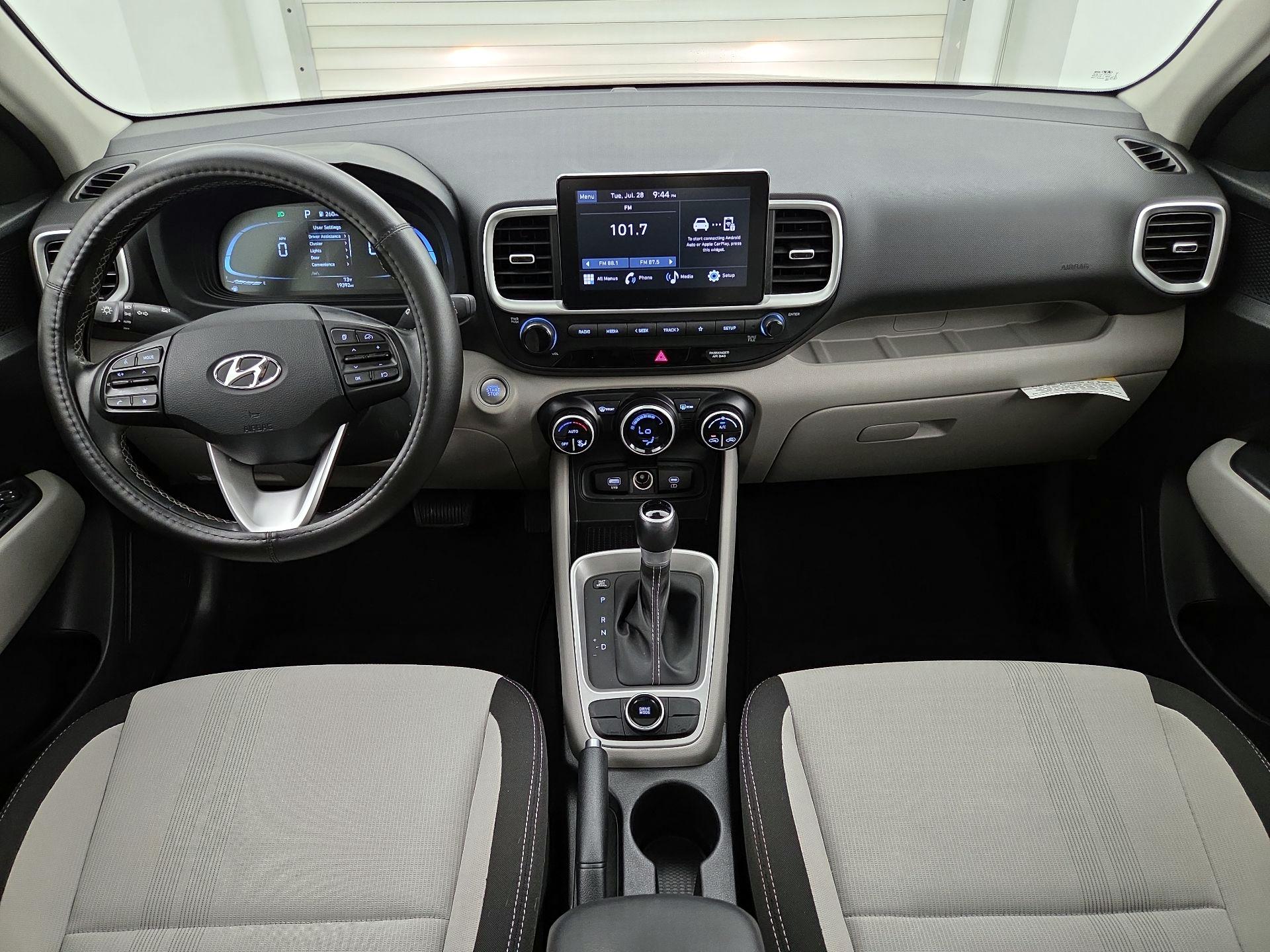 Thumbnail: 2024 Hyundai Venue - 9