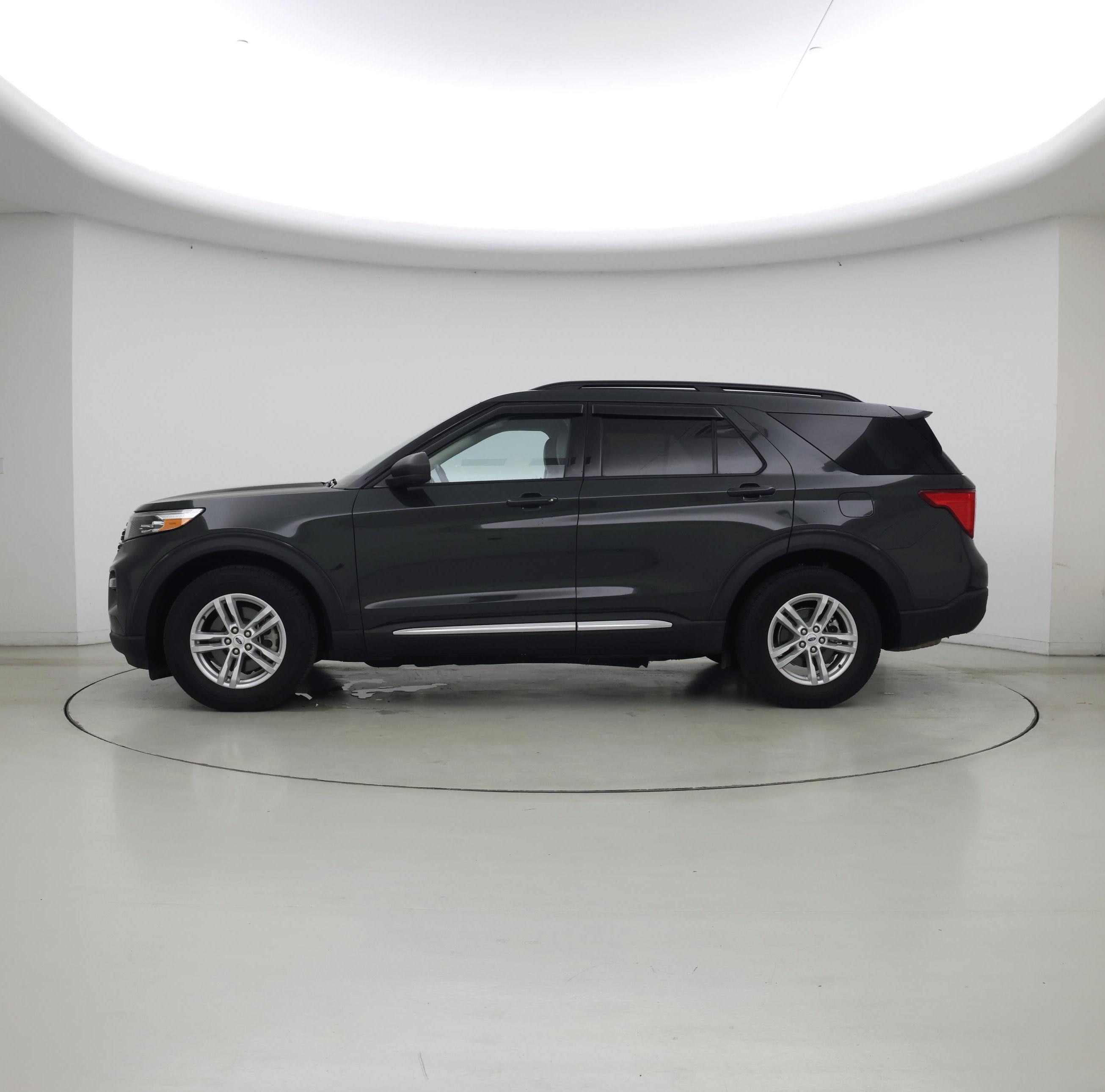 Thumbnail: 2024 Ford Explorer - 3