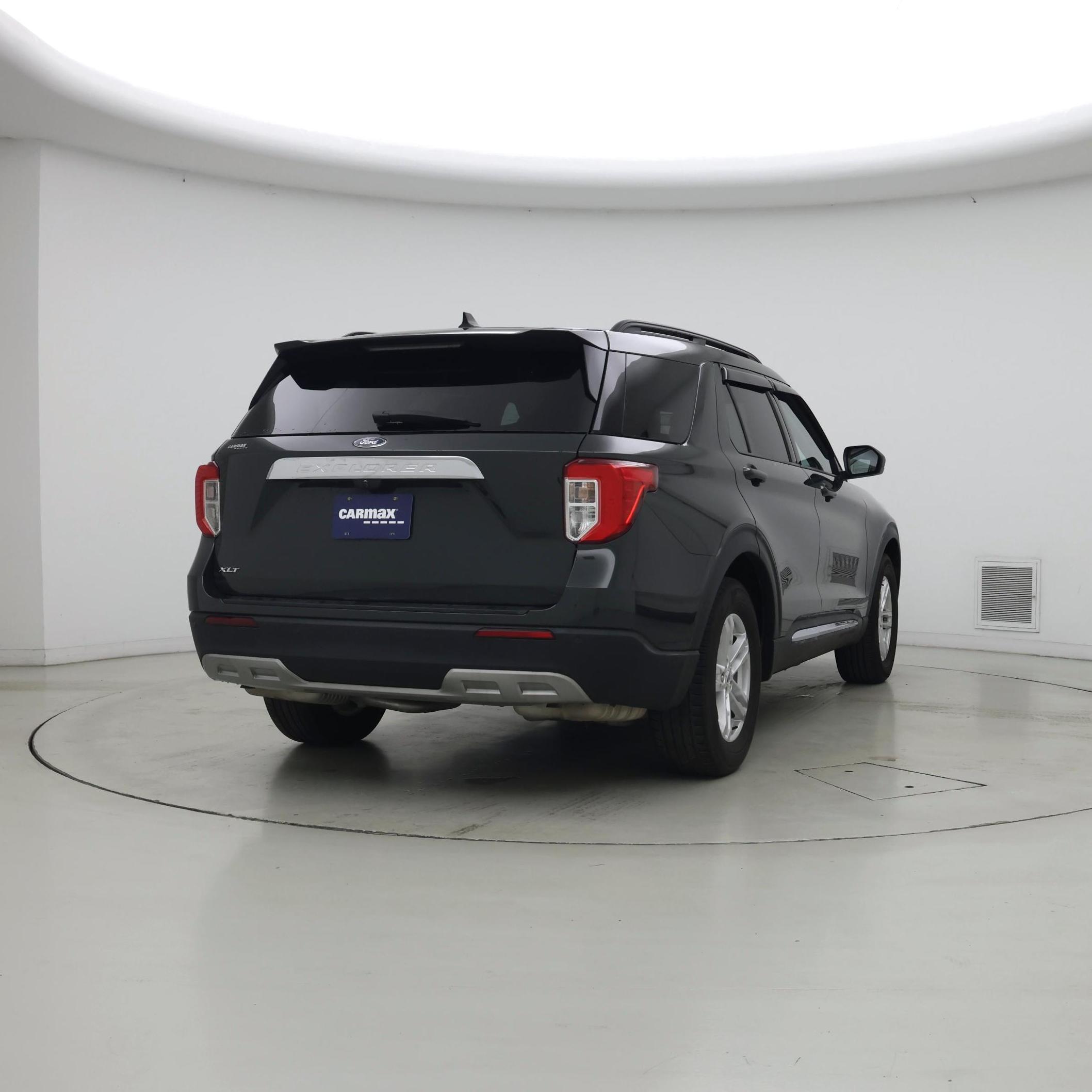 Thumbnail: 2024 Ford Explorer - 8