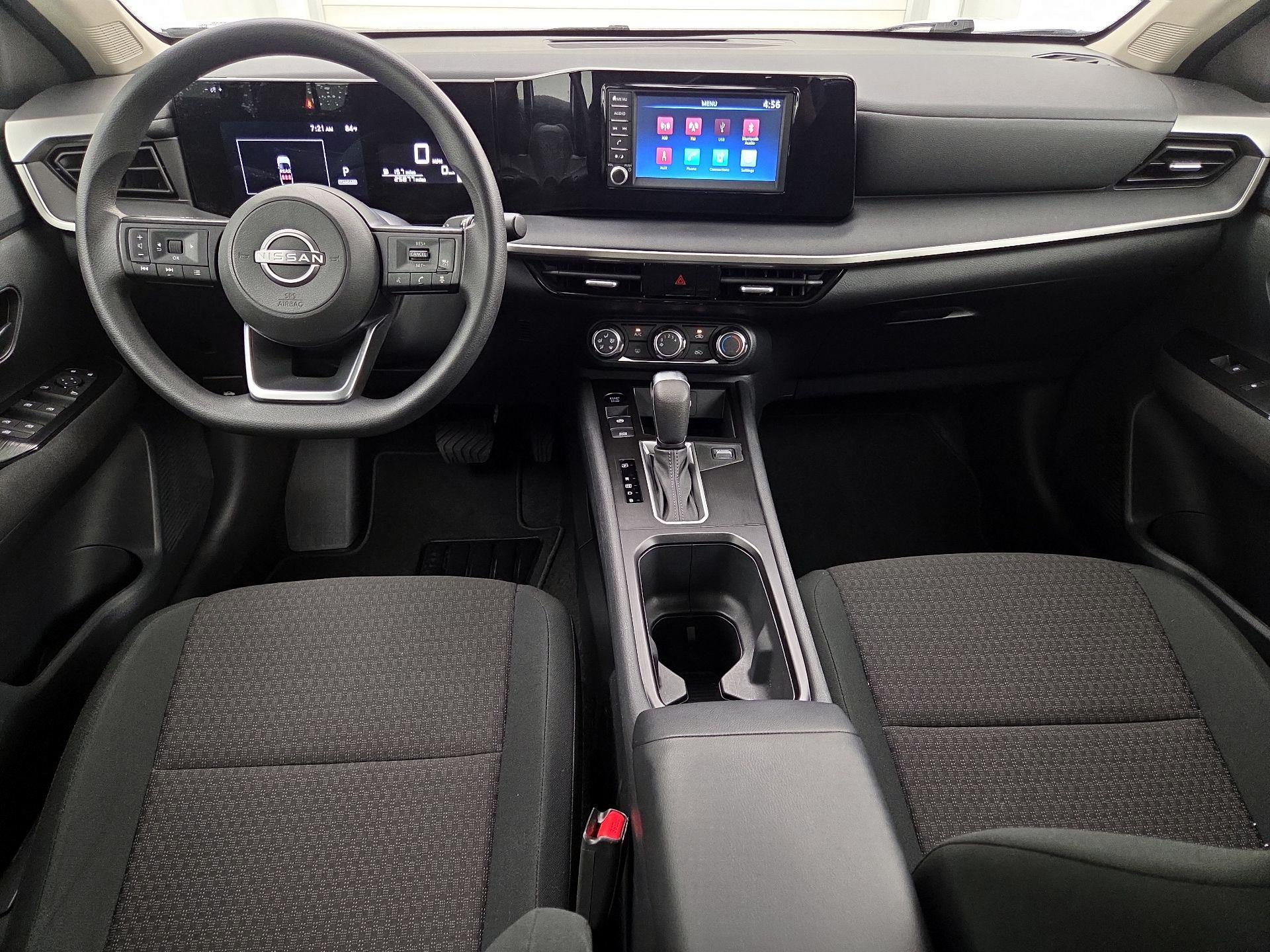 Thumbnail: 2025 Nissan Kicks - 9