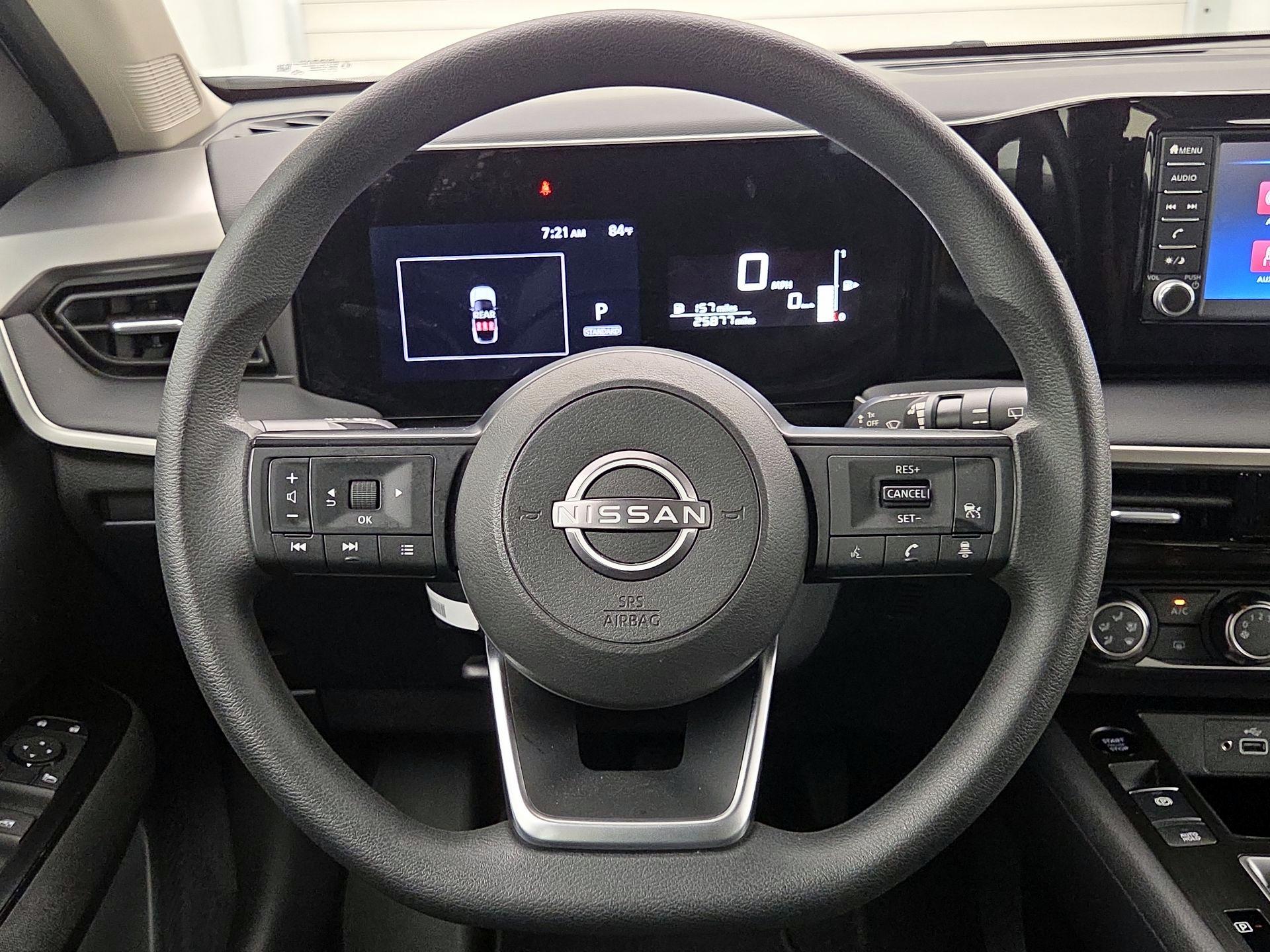 Thumbnail: 2025 Nissan Kicks - 10