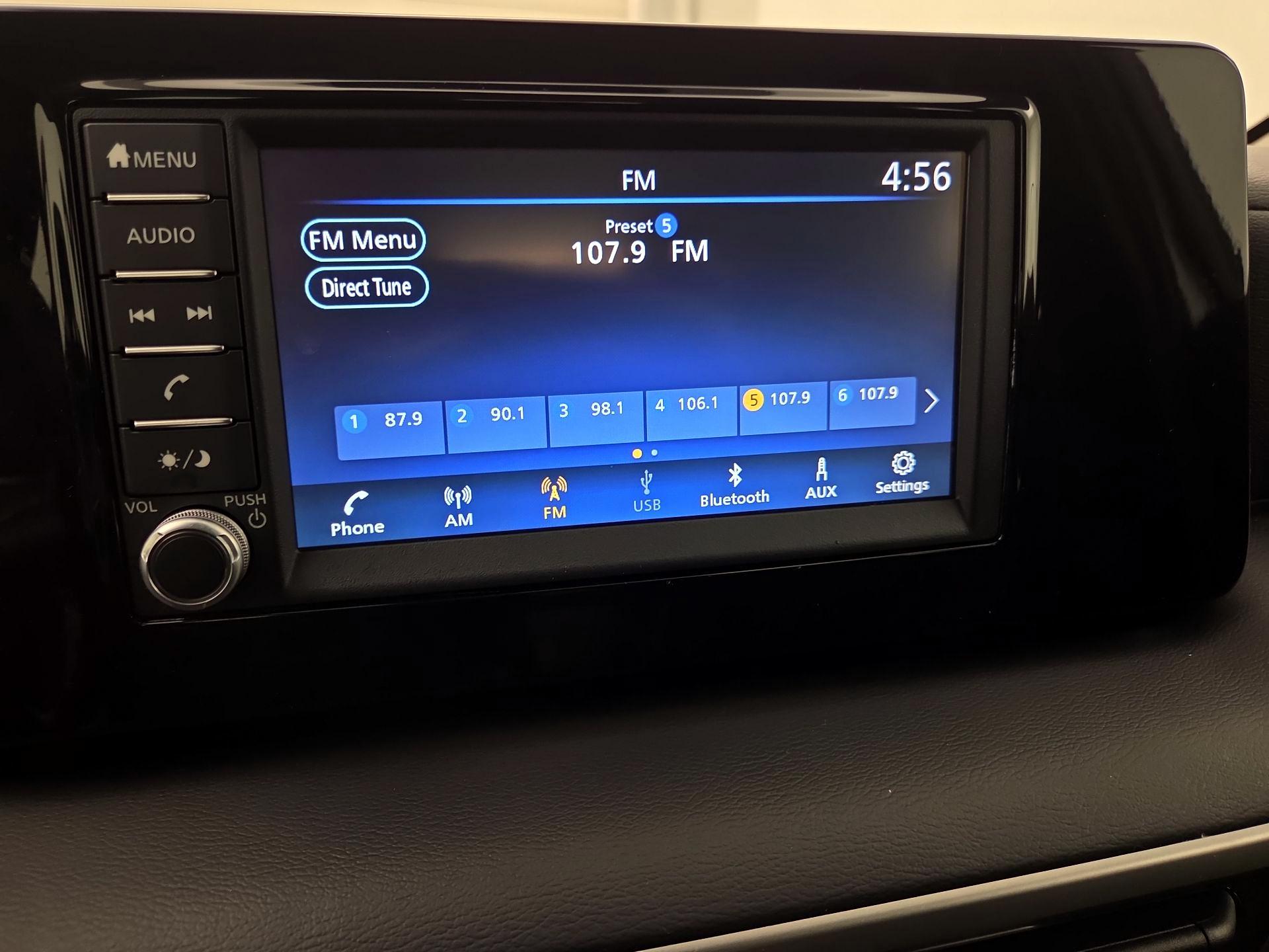 Thumbnail: 2025 Nissan Kicks - 15