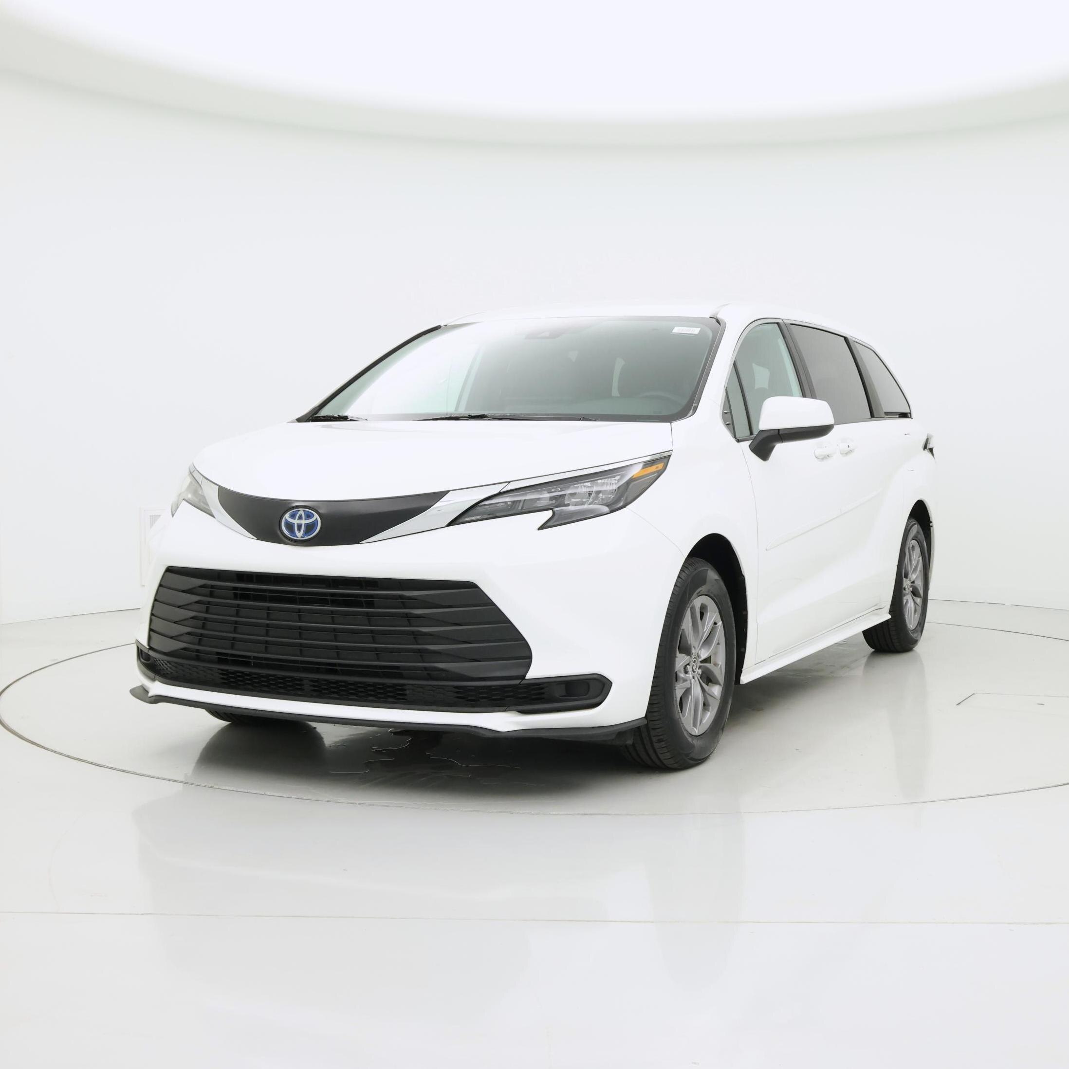 Thumbnail: 2025 Toyota Sienna - 4