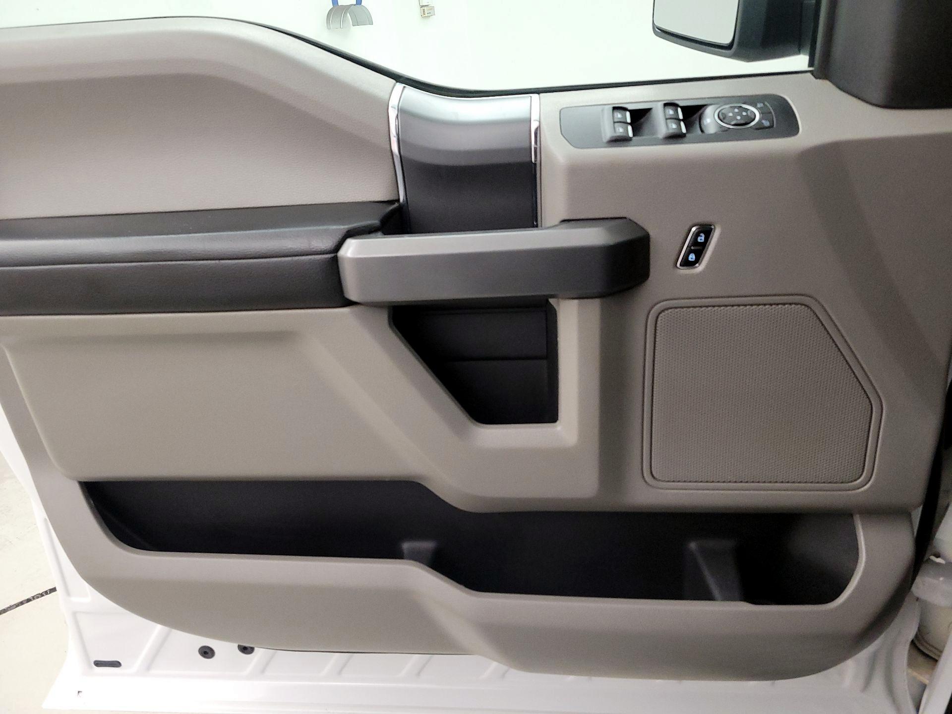 Thumbnail: 2016 Ford F-150 - 12