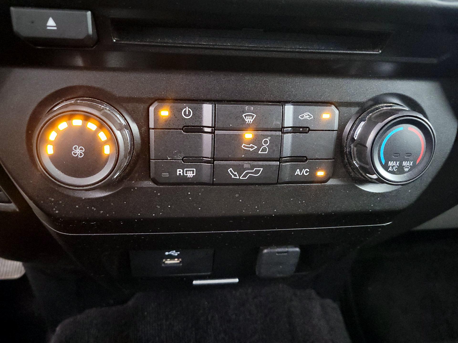 Thumbnail: 2016 Ford F-150 - 16