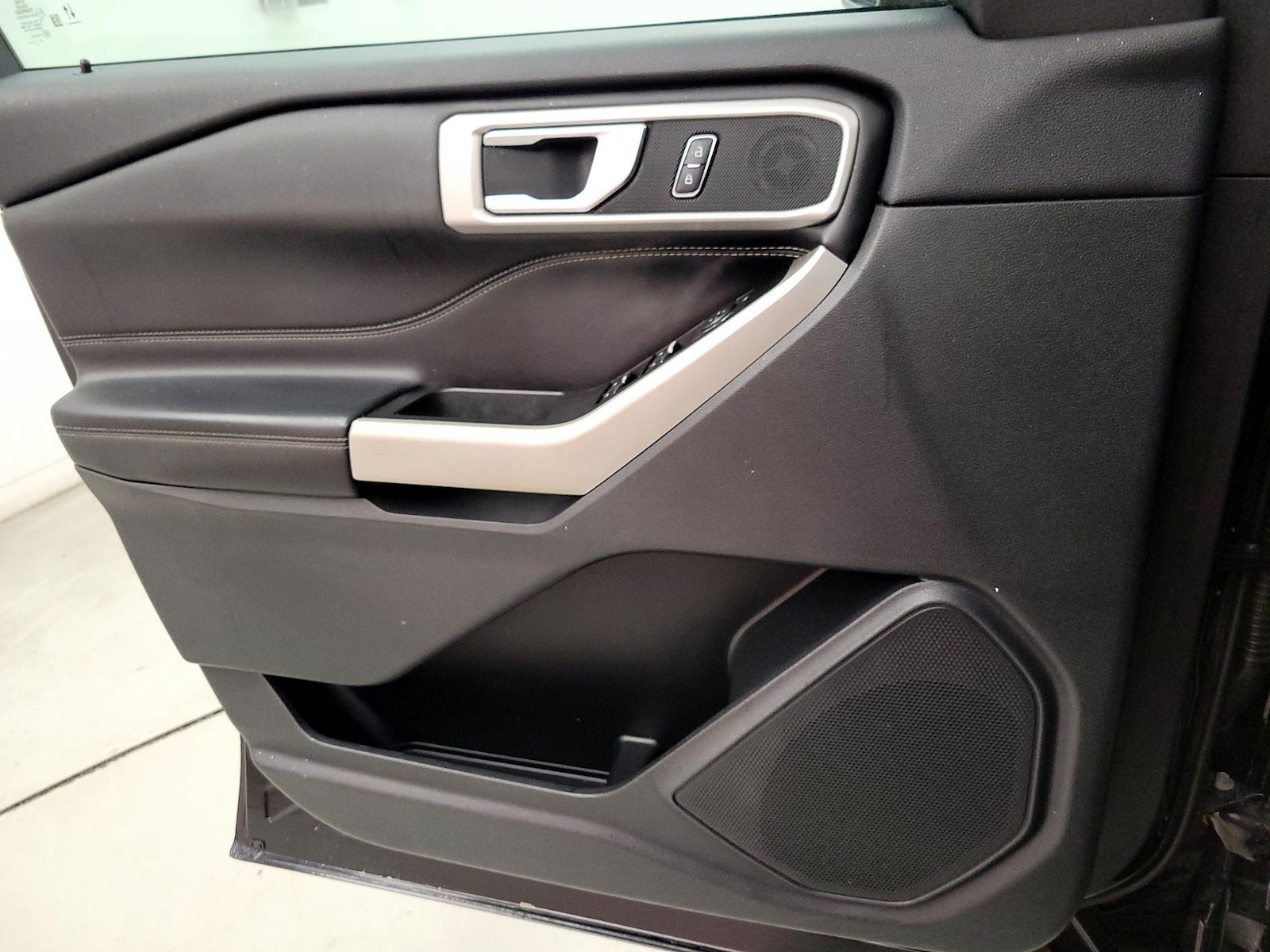 2021 Ford Explorer XLT - Photo 13