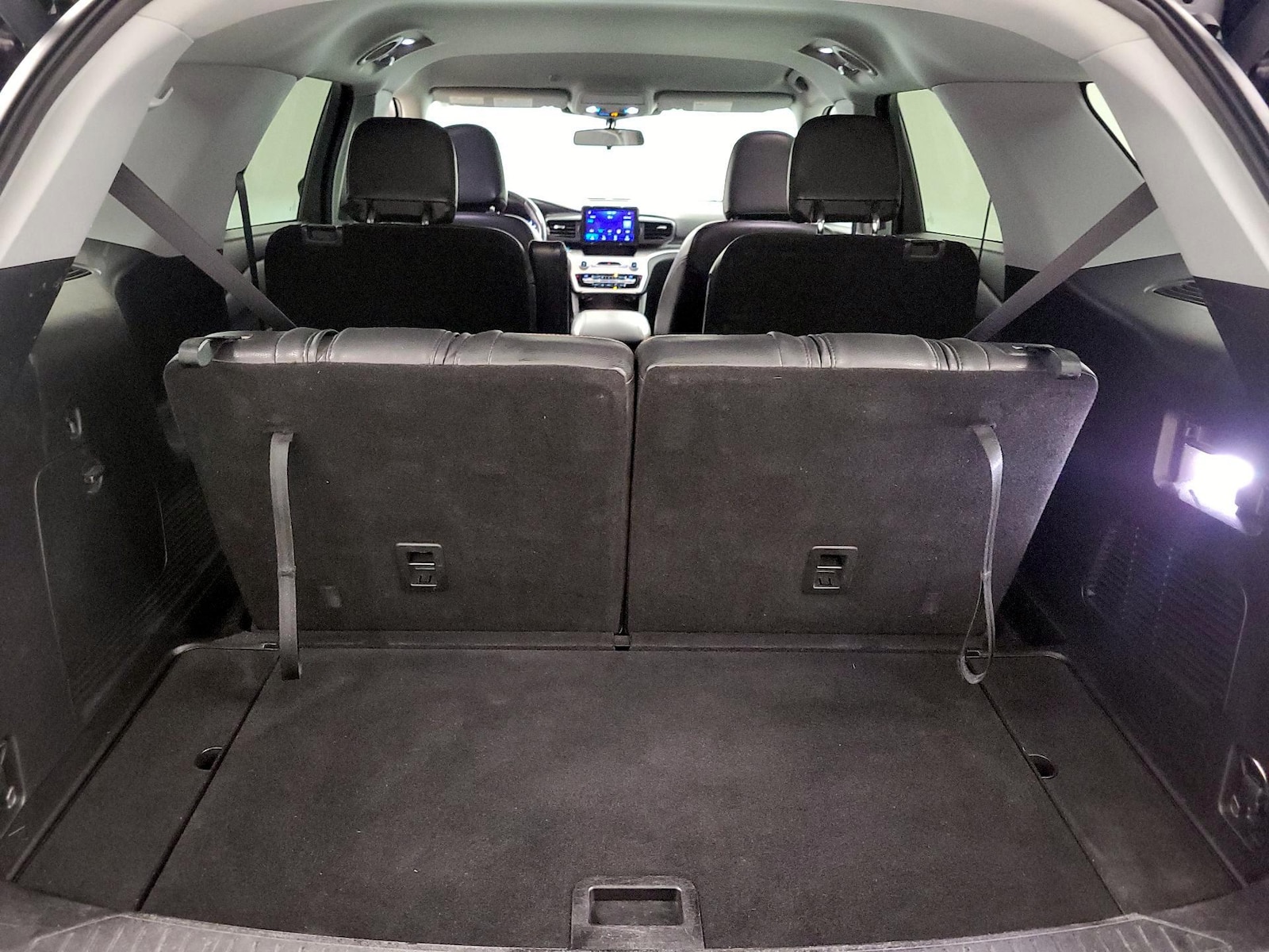 2021 Ford Explorer XLT - Photo 22