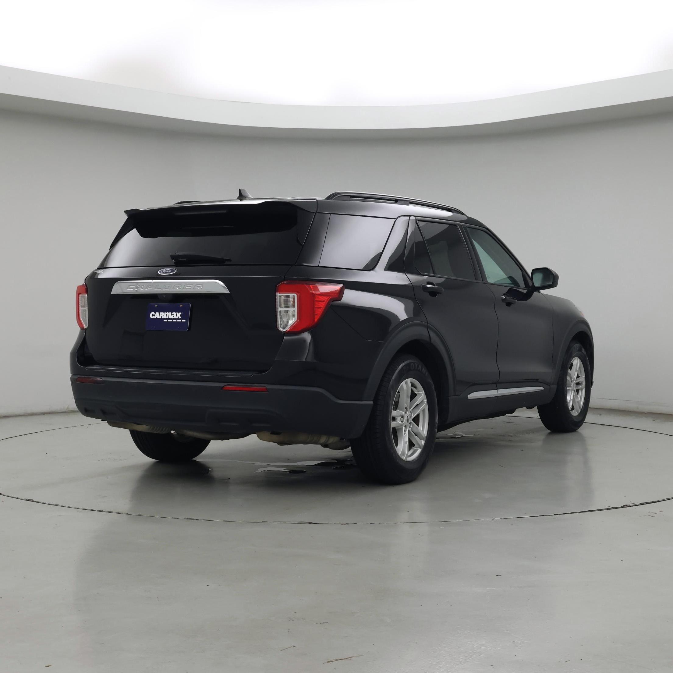 Thumbnail: 2021 Ford Explorer - 8