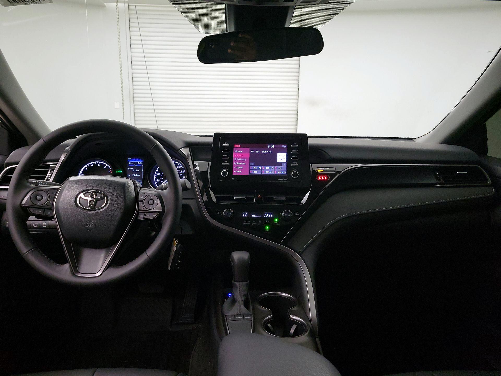 Thumbnail: 2024 Toyota Camry - 9