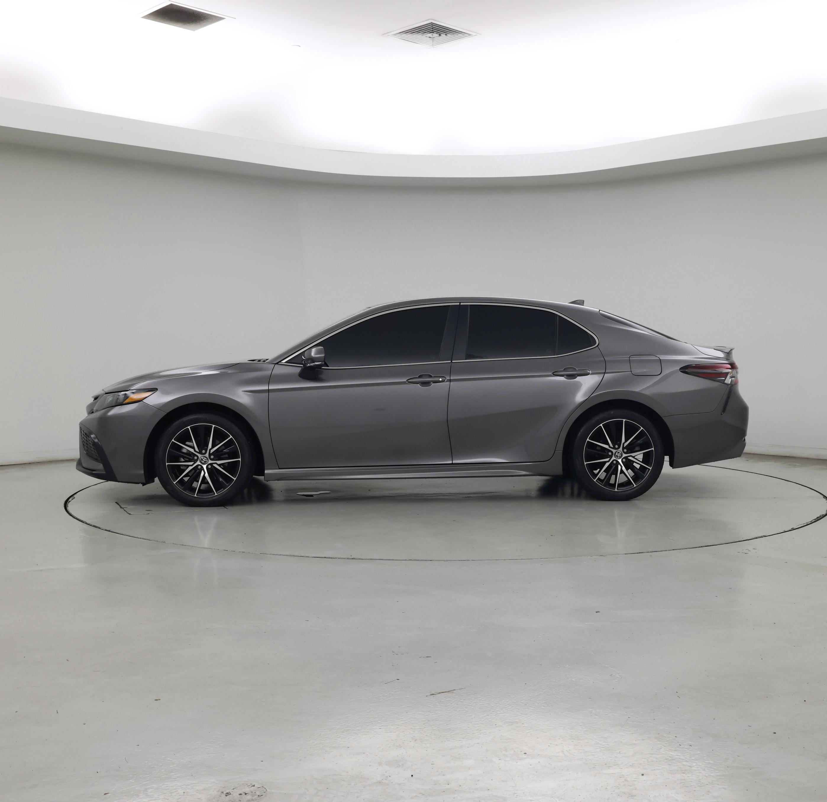 Thumbnail: 2024 Toyota Camry - 3