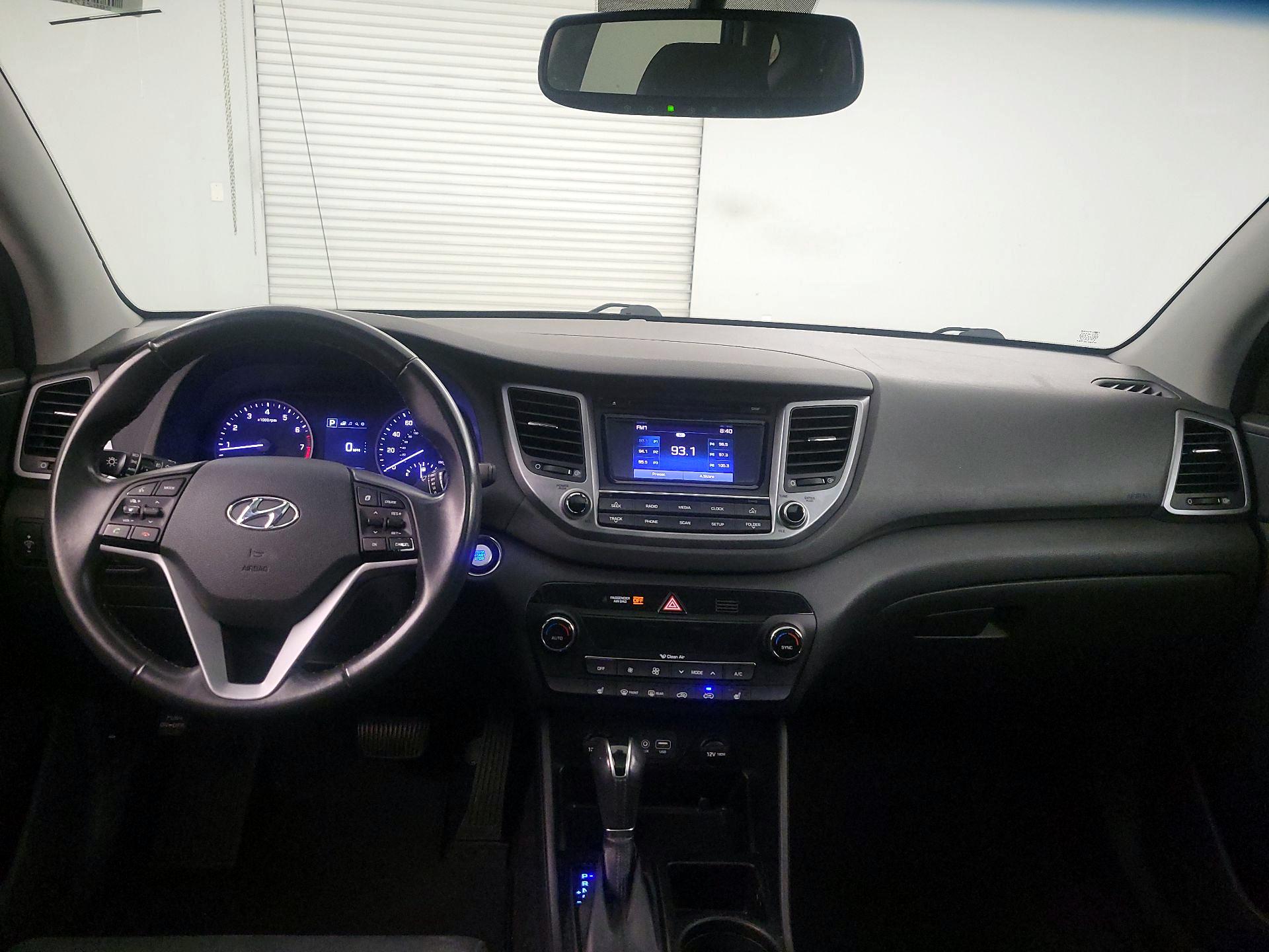 Thumbnail: 2017 Hyundai Tucson - 9