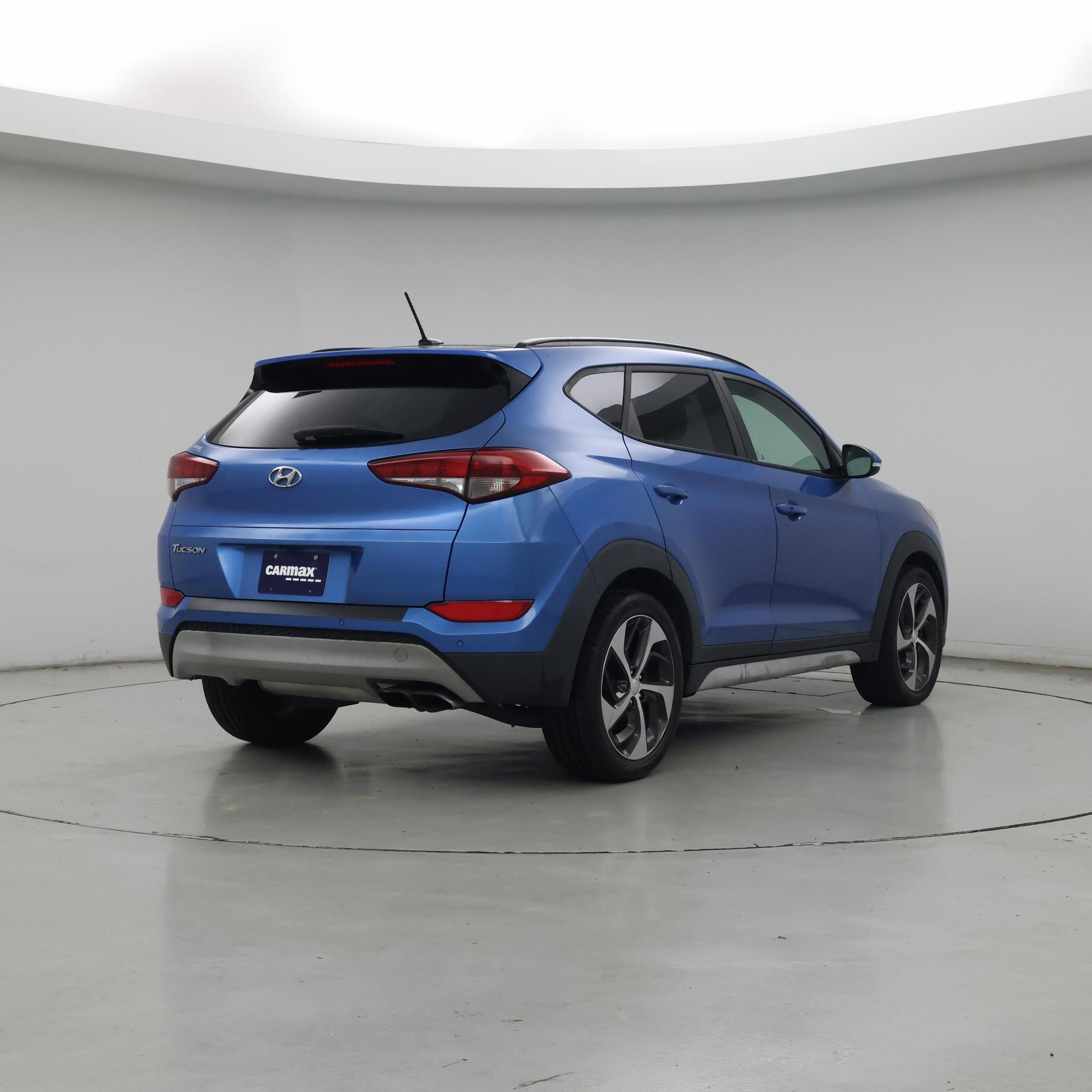 Thumbnail: 2017 Hyundai Tucson - 8