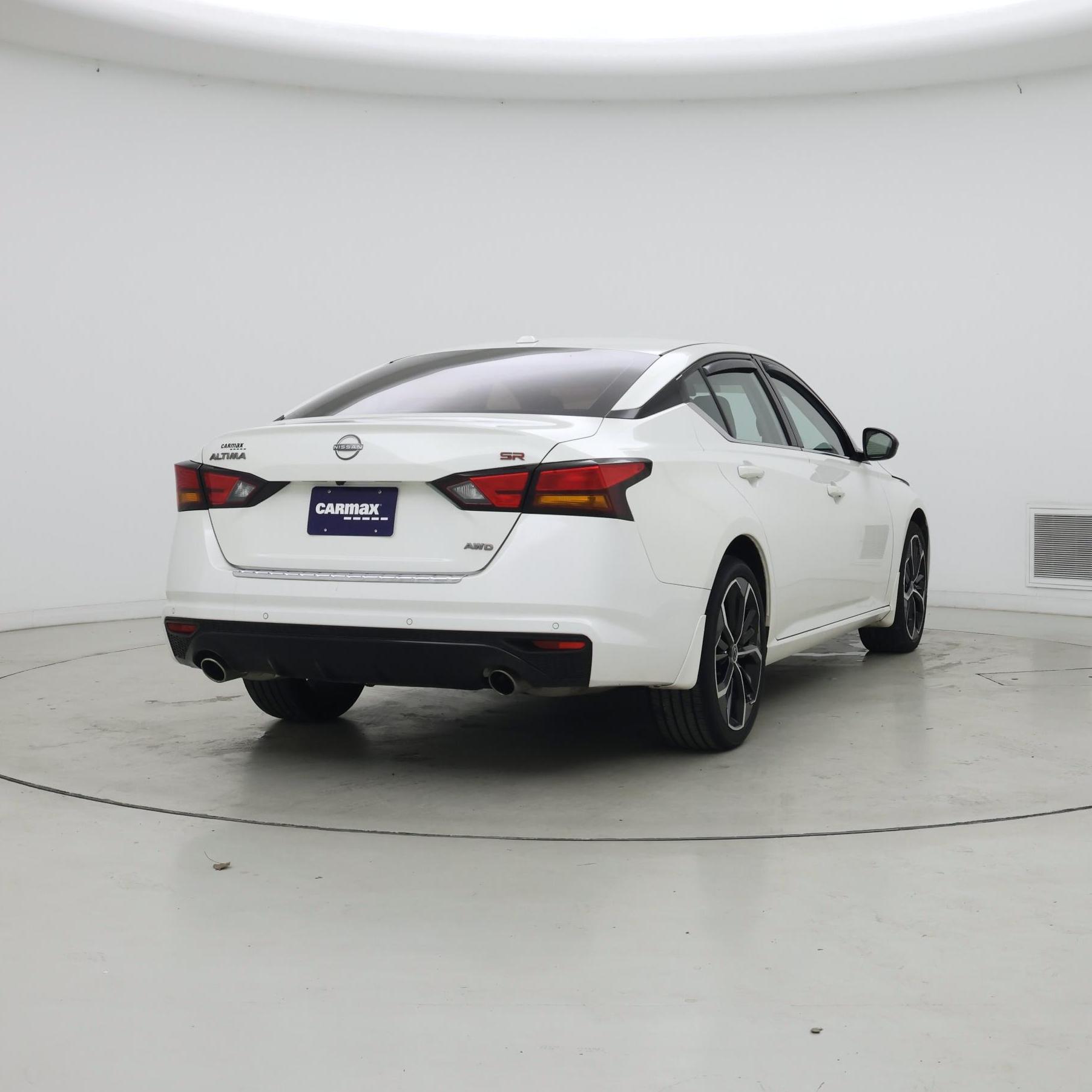 Thumbnail: 2023 Nissan Altima - 8