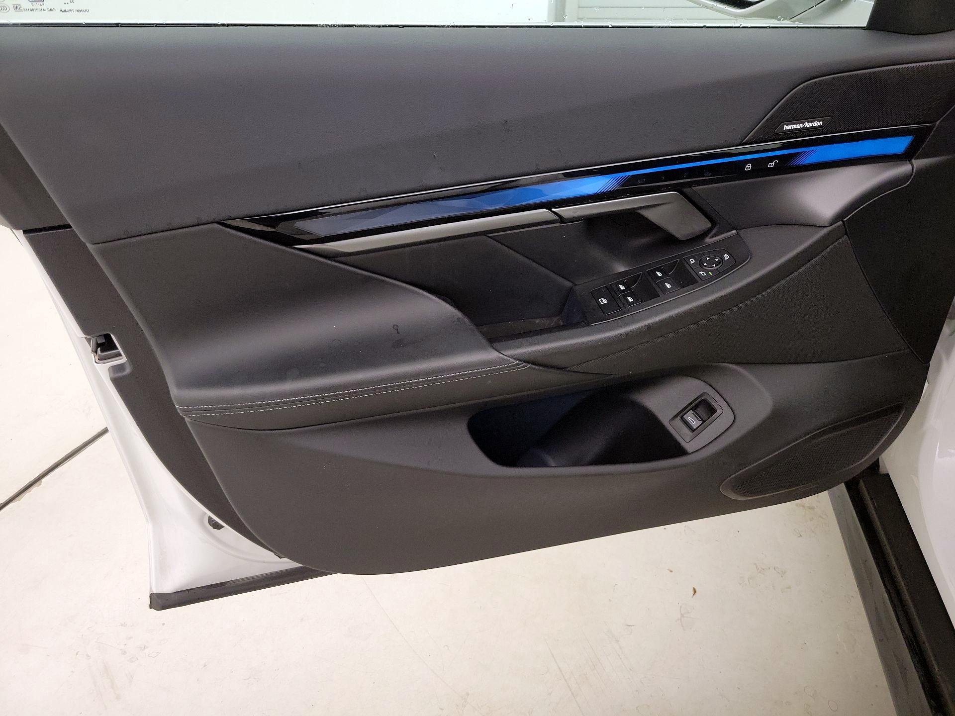Thumbnail: 2024 BMW i5 - 12