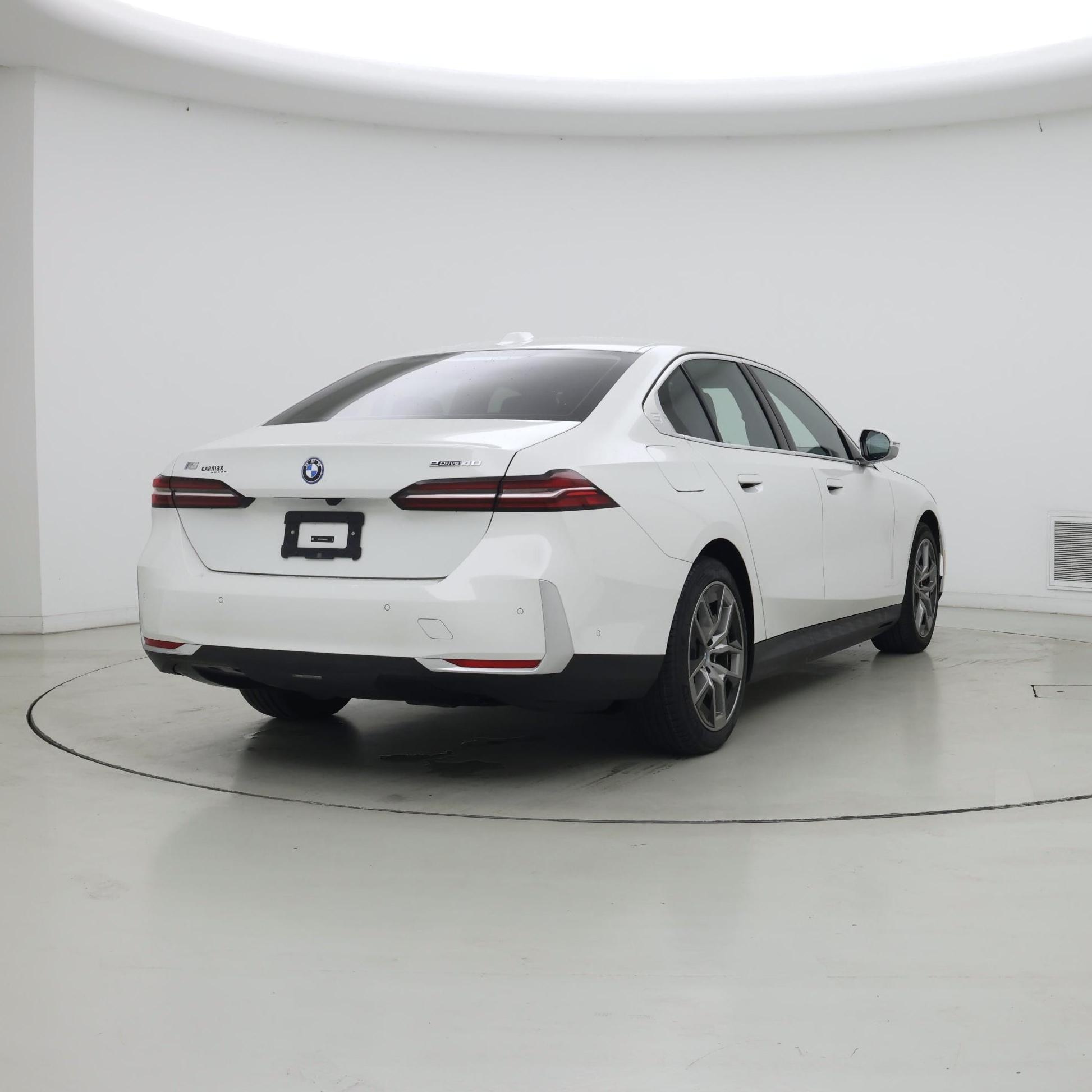Thumbnail: 2024 BMW i5 - 8