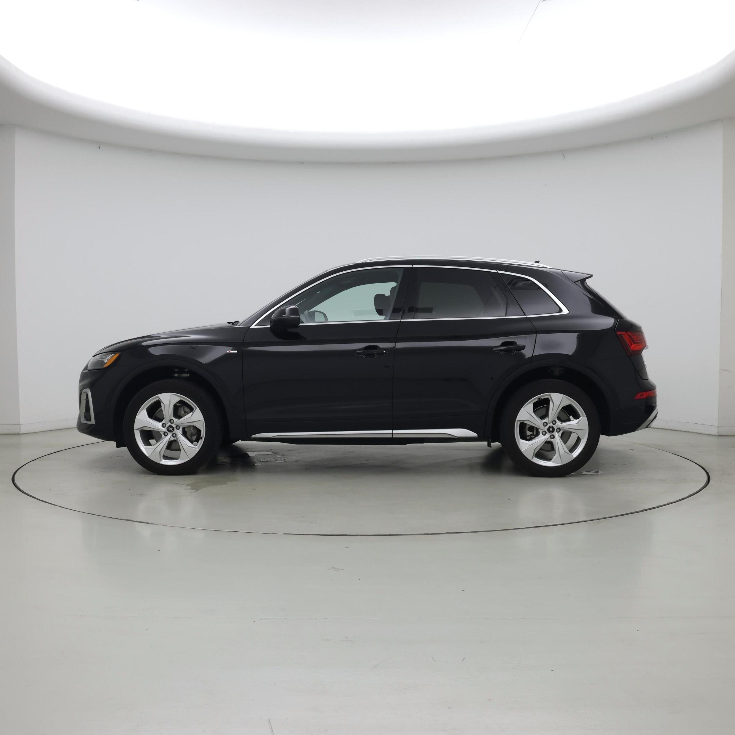 Thumbnail: 2022 Audi Q5 - 3