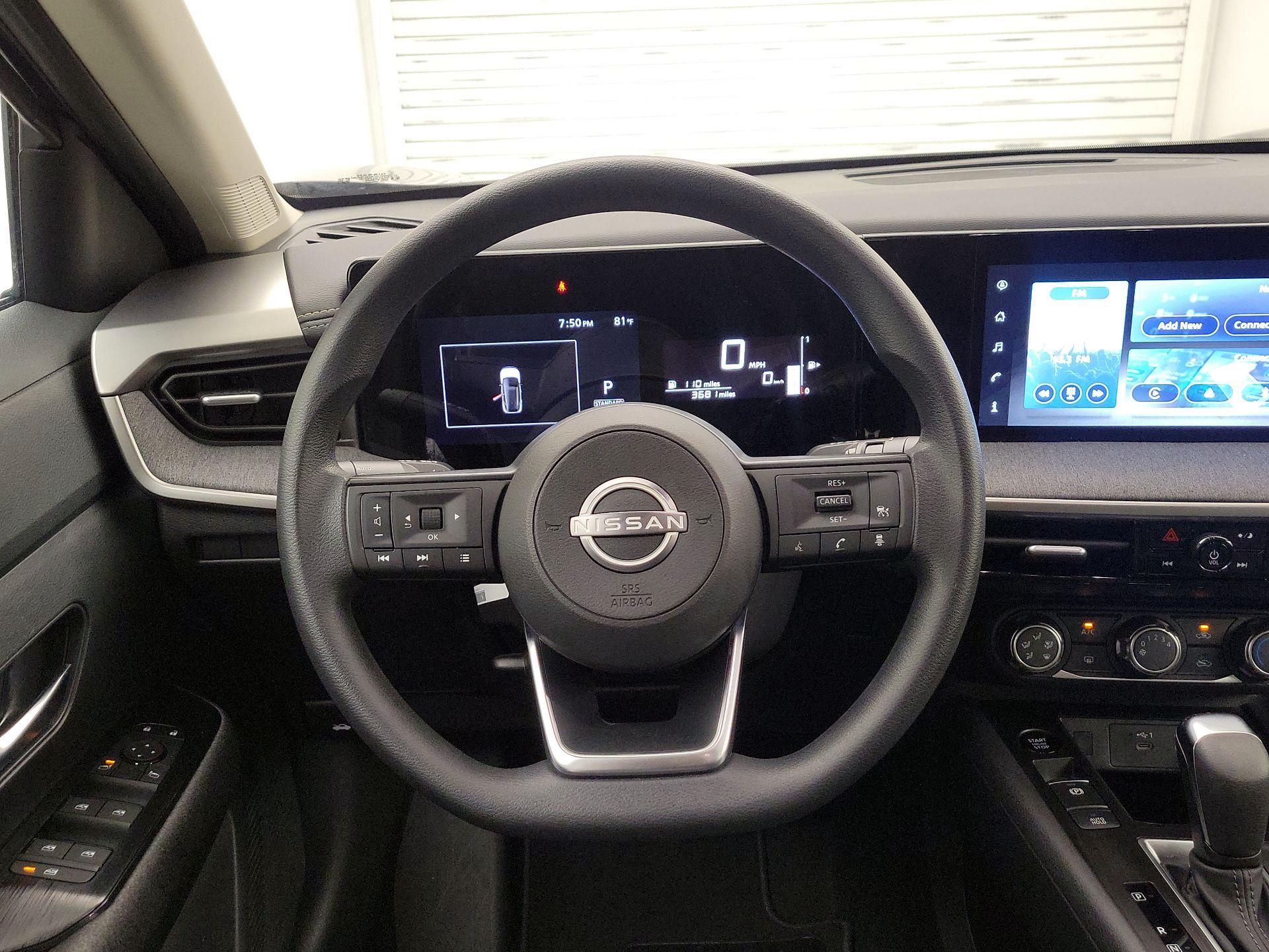 Thumbnail: 2025 Nissan Kicks - 10