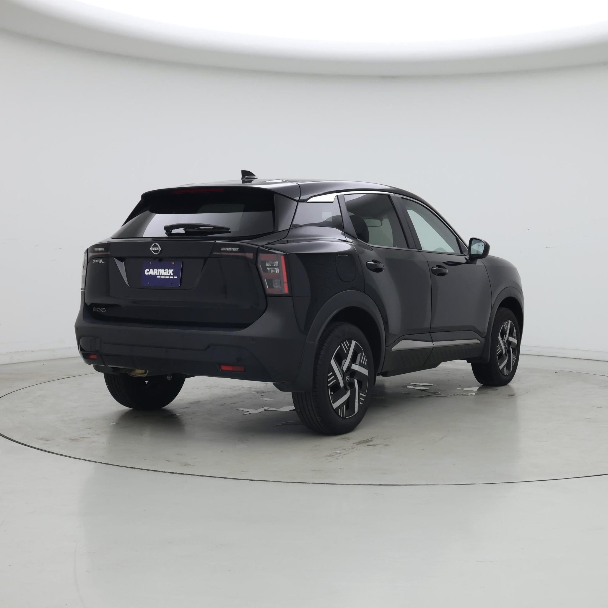 Thumbnail: 2025 Nissan Kicks - 8