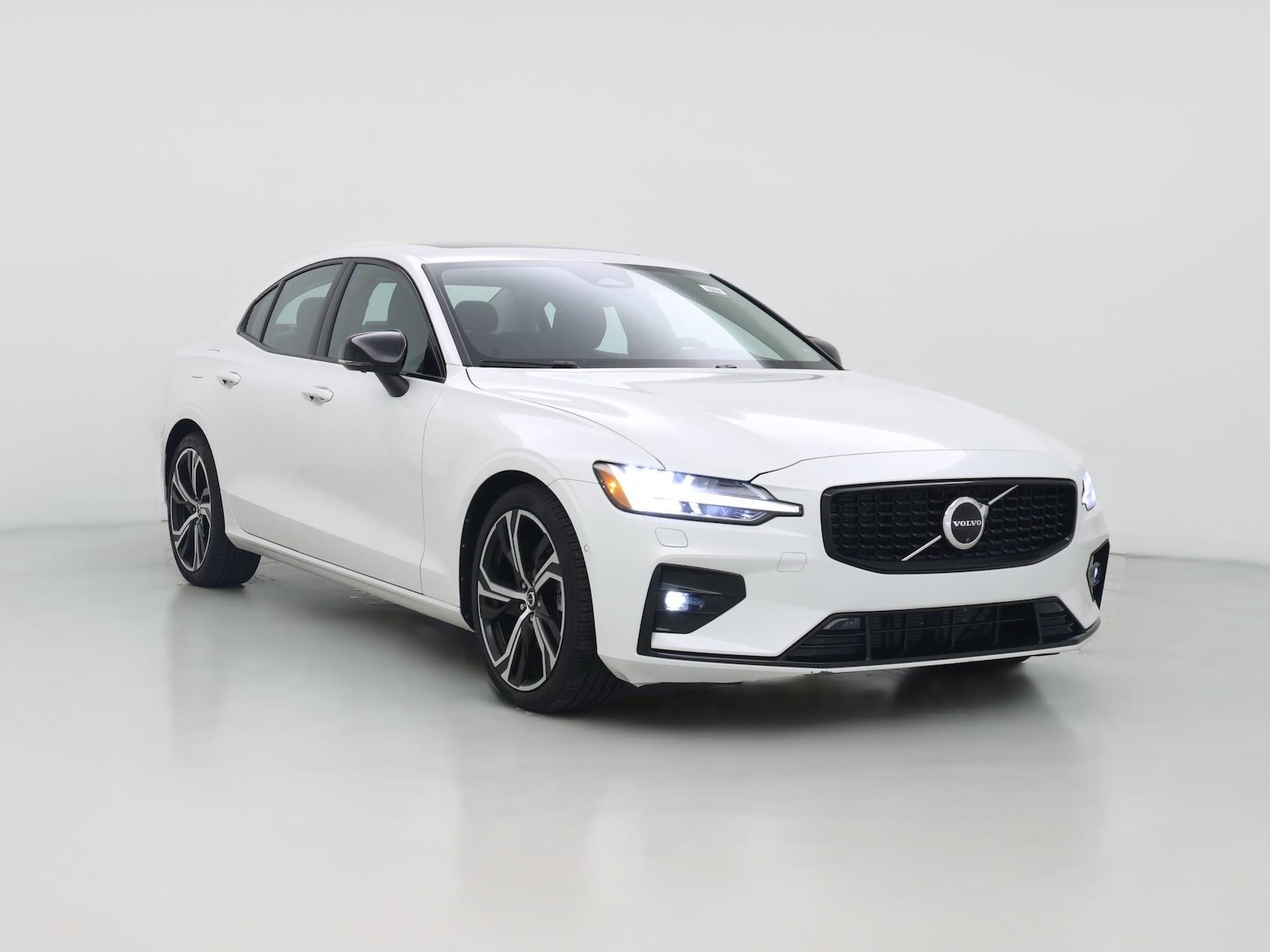 2025 Volvo S60