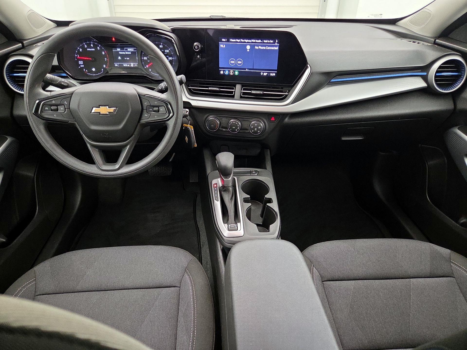 Thumbnail: 2025 Chevrolet Trax - 9