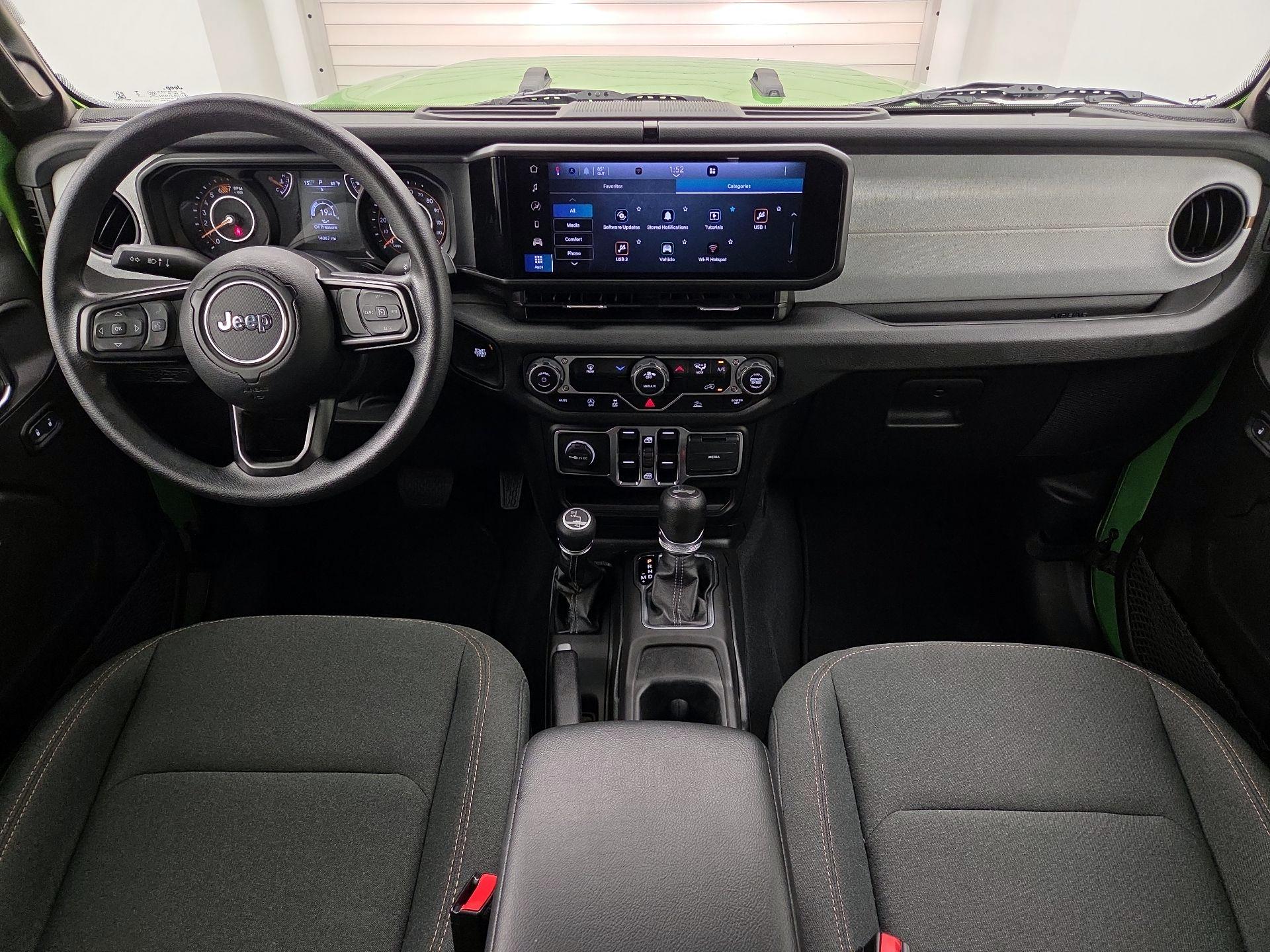 Thumbnail: 2025 Jeep Wrangler - 9
