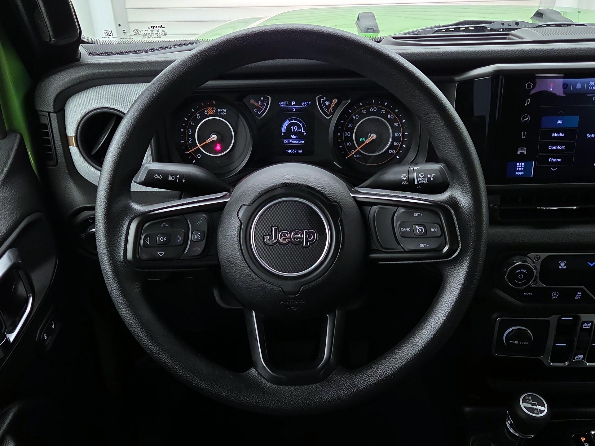 Thumbnail: 2025 Jeep Wrangler - 10