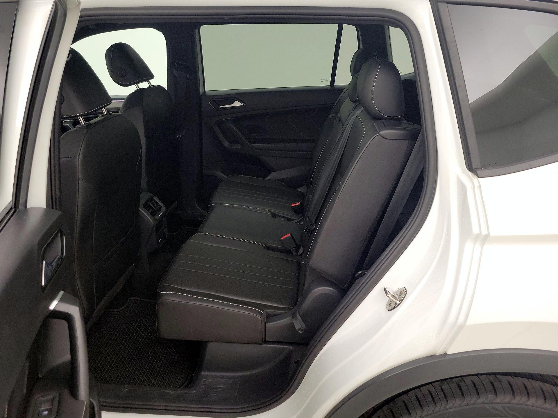 Thumbnail: 2023 Volkswagen Tiguan - 20
