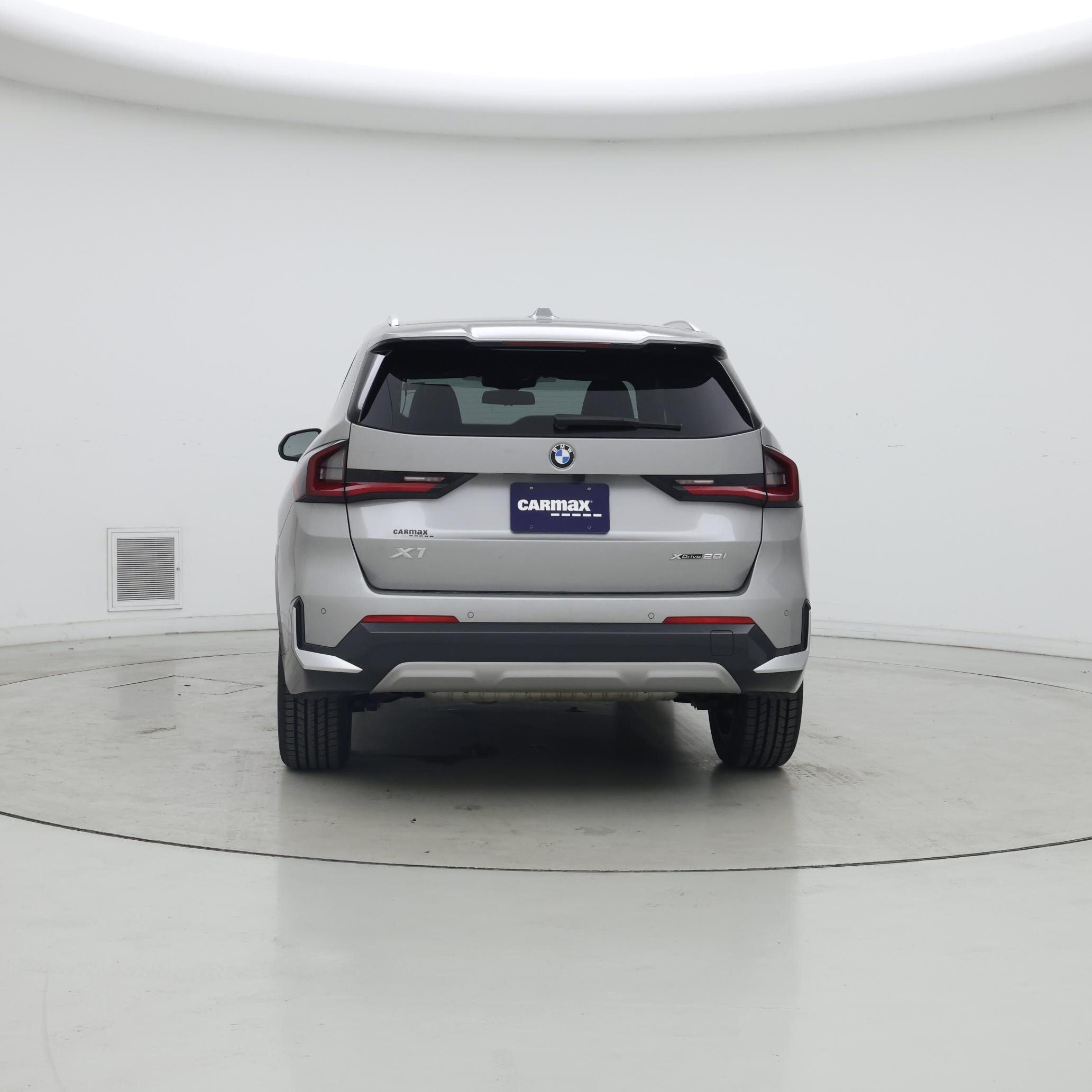 Thumbnail: 2026 BMW X1 - 6