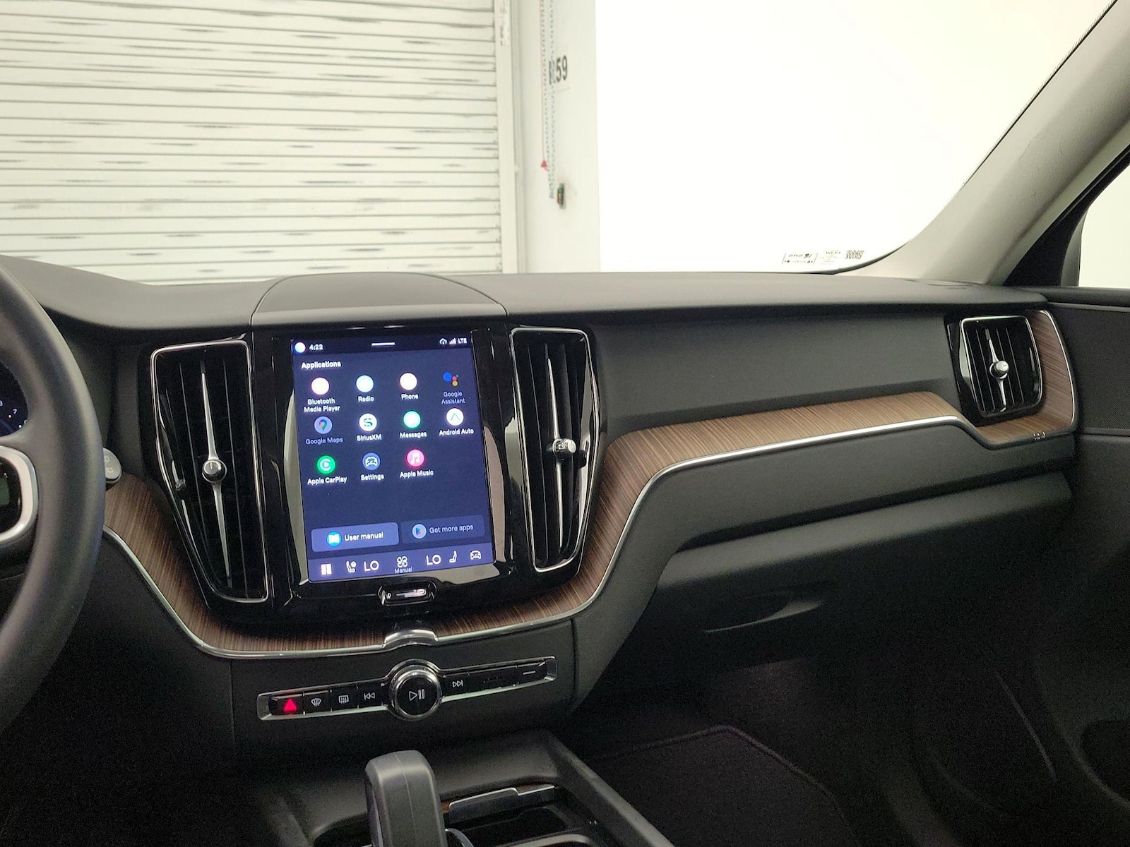 2023 Volvo XC60 Plus - Photo 10
