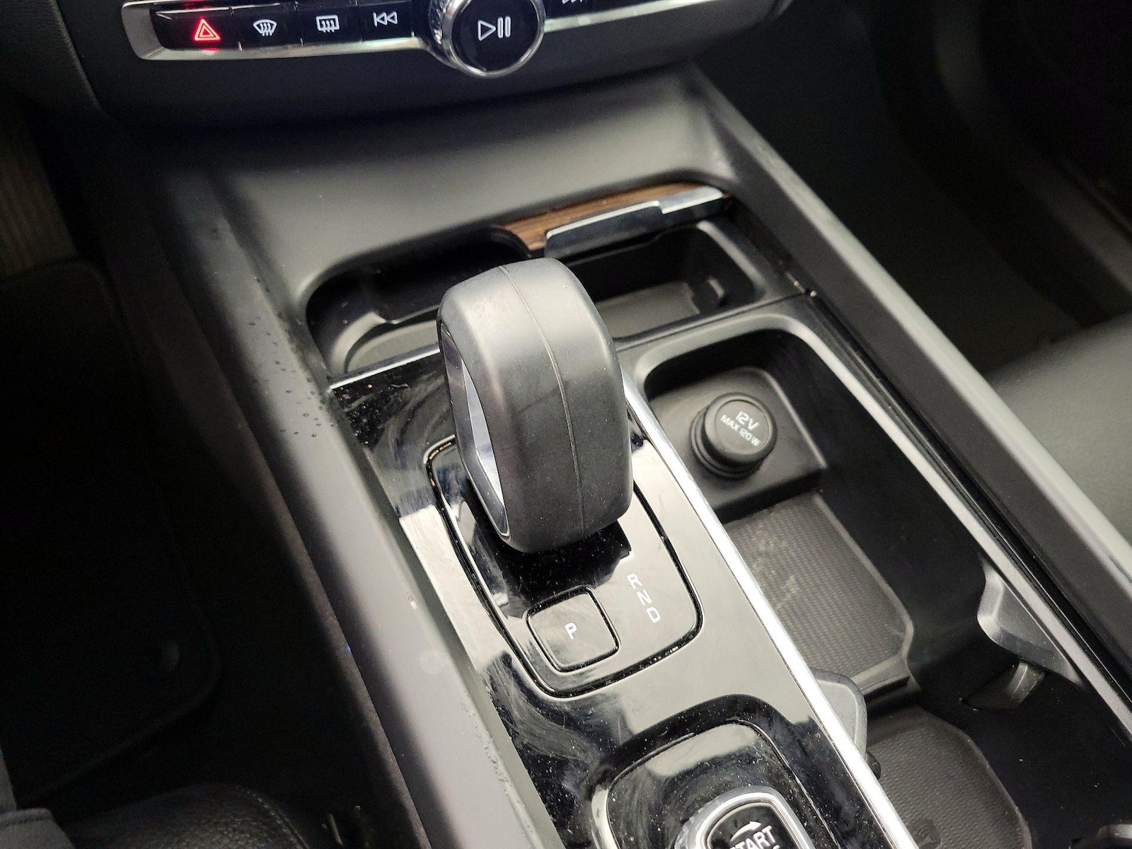 2023 Volvo XC60 Plus - Photo 18
