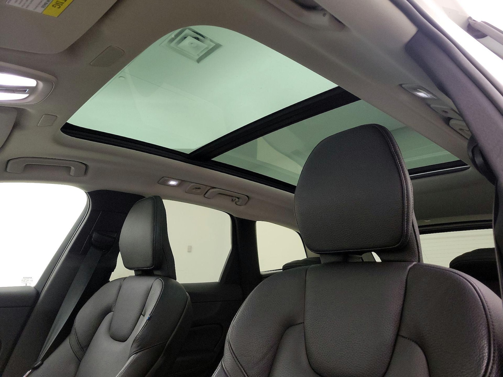 2023 Volvo XC60 Plus - Photo 20
