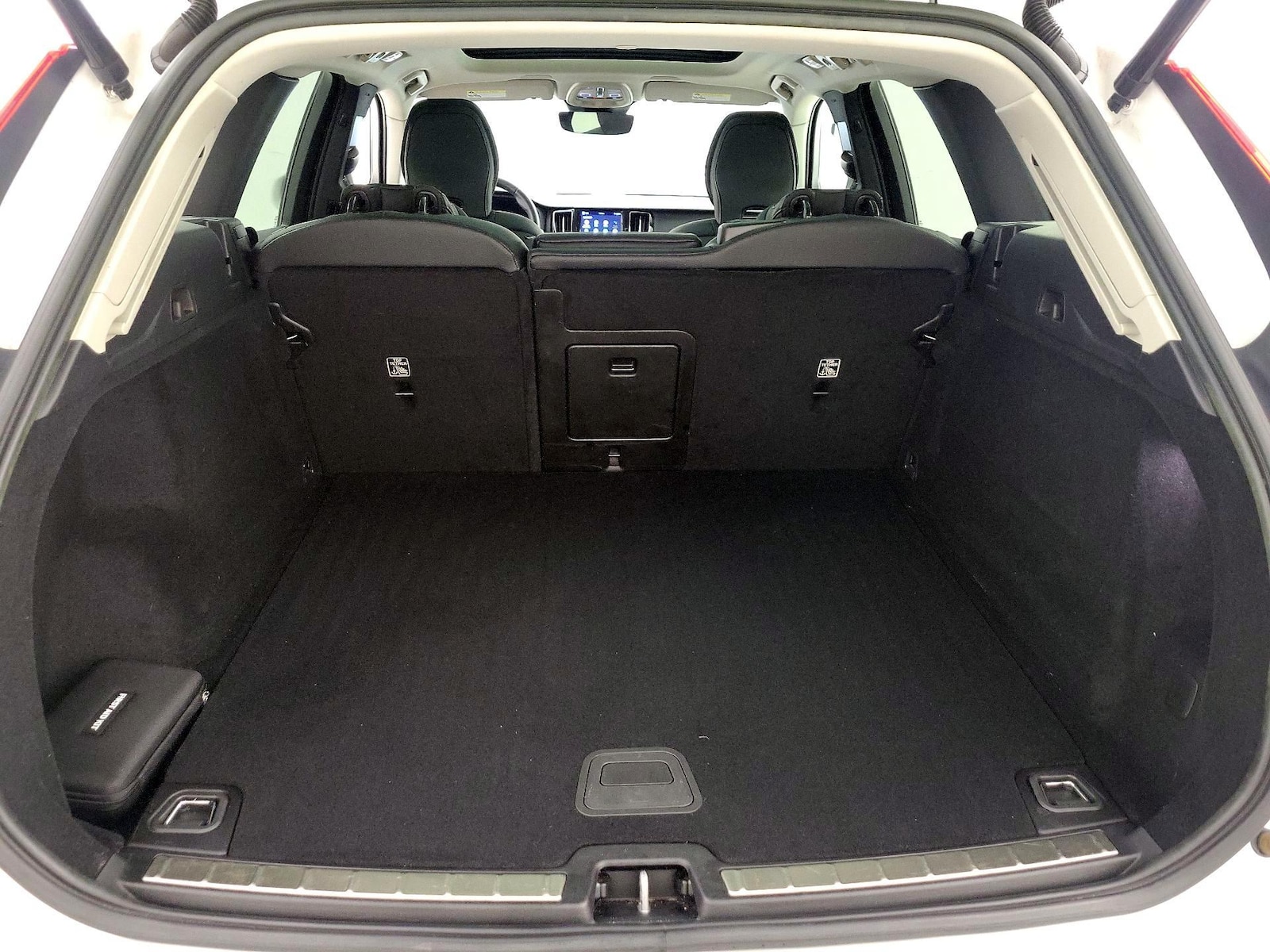 2023 Volvo XC60 Plus - Photo 22