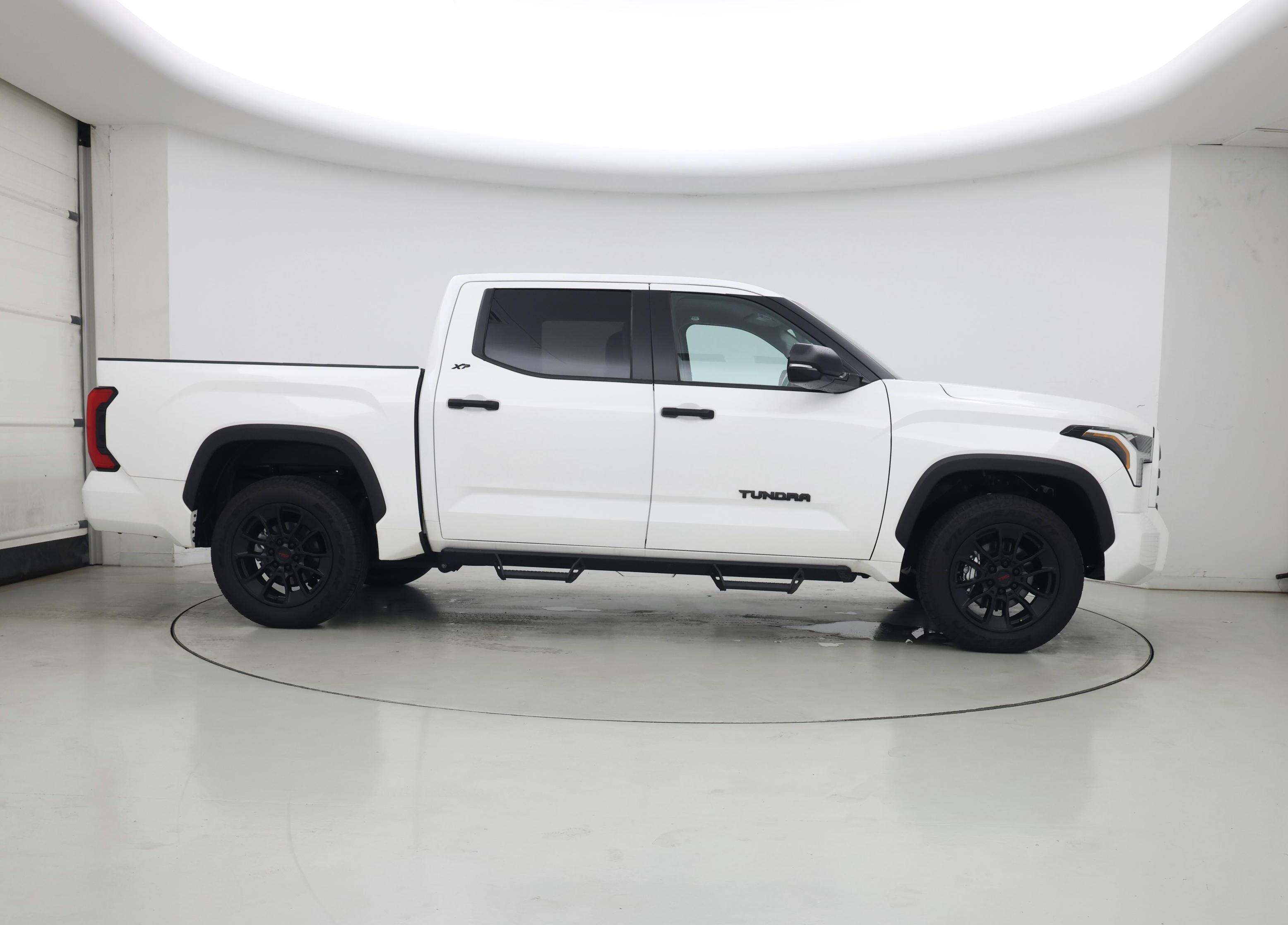 Thumbnail: 2024 Toyota Tundra - 7