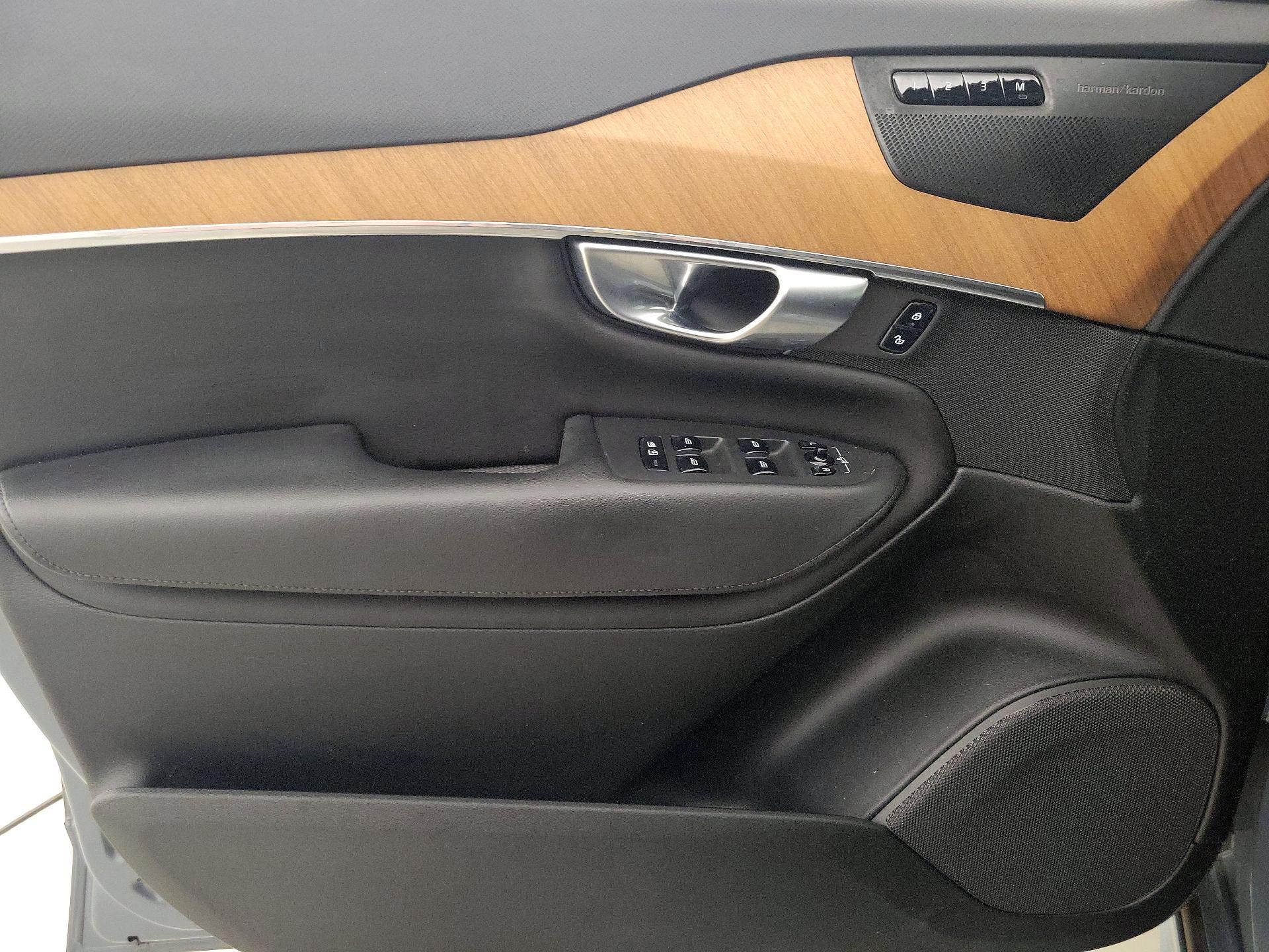 Thumbnail: 2023 Volvo XC90 - 12