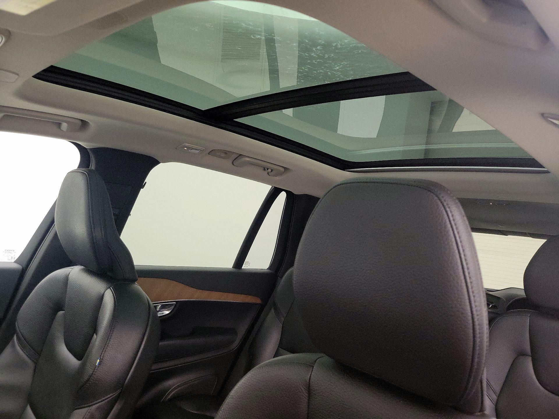 Thumbnail: 2023 Volvo XC90 - 20
