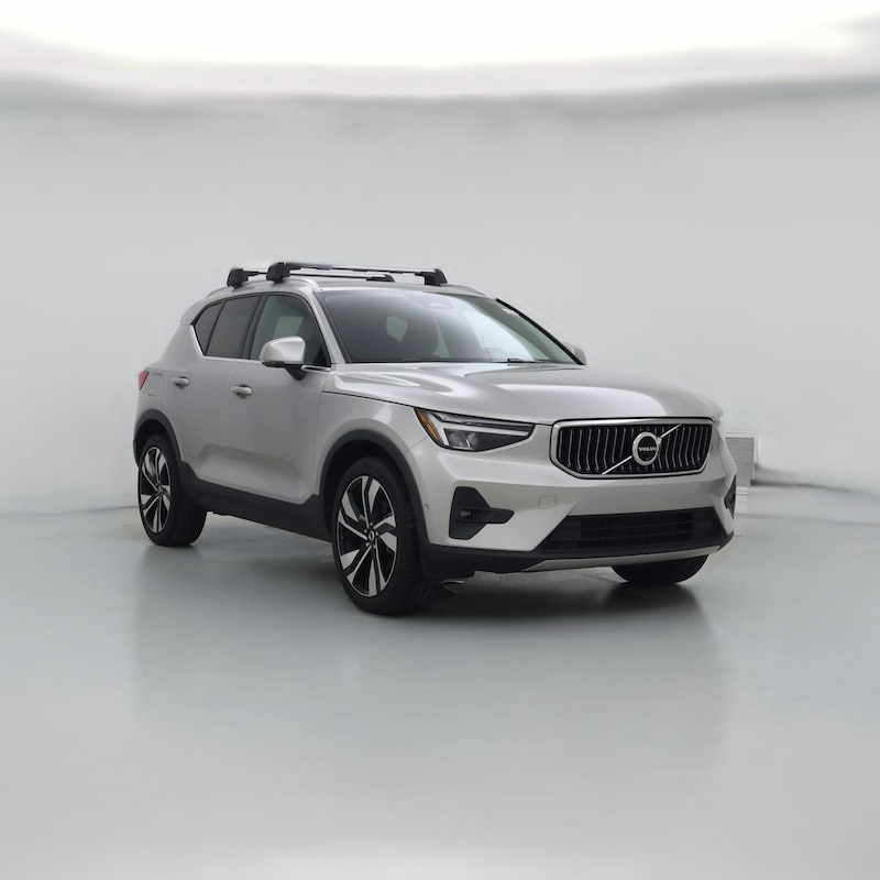 2024 Volvo XC40 B5 Plus Bright Theme
