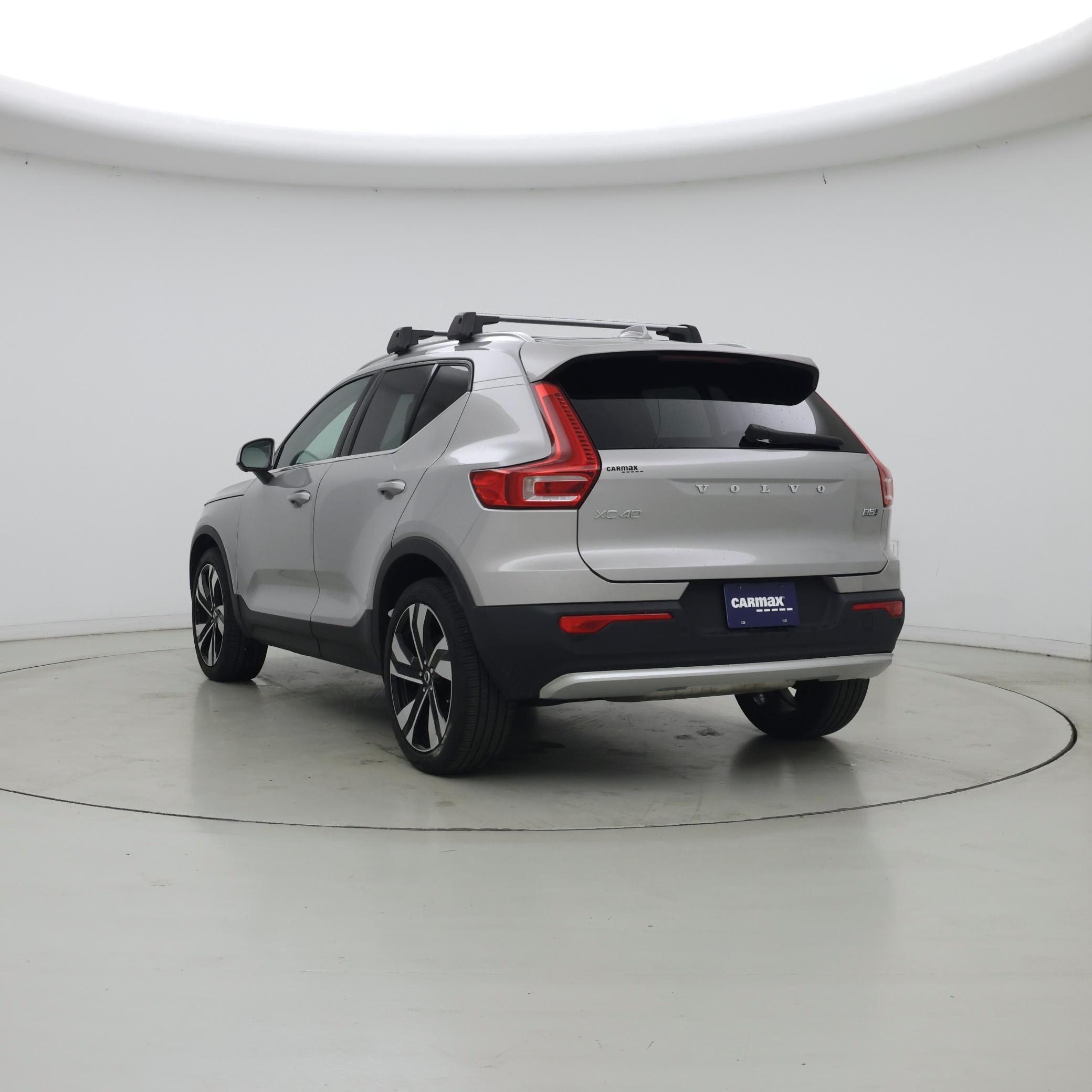 Thumbnail: 2024 Volvo XC40 - 2