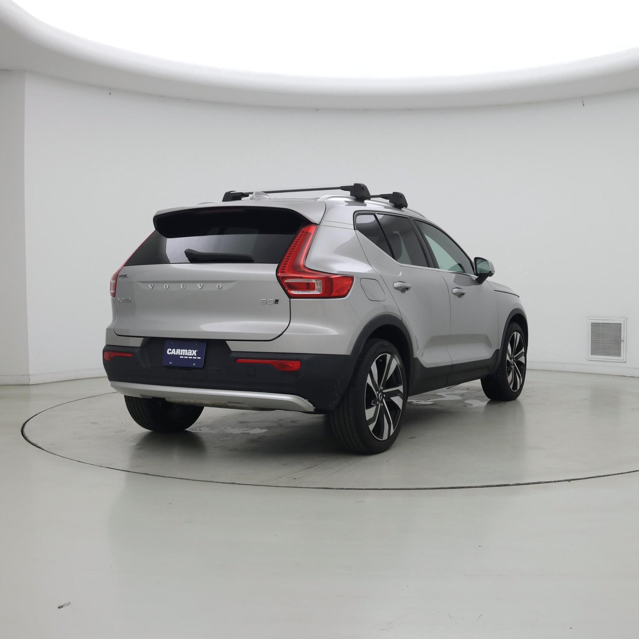 Thumbnail: 2024 Volvo XC40 - 8