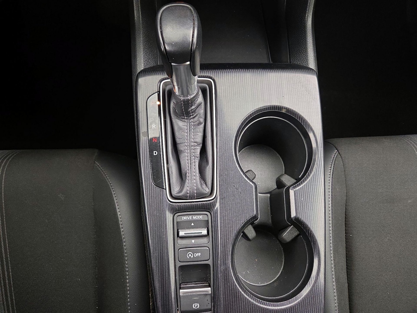 2024 Honda Civic Hatchback Sport - Photo 18